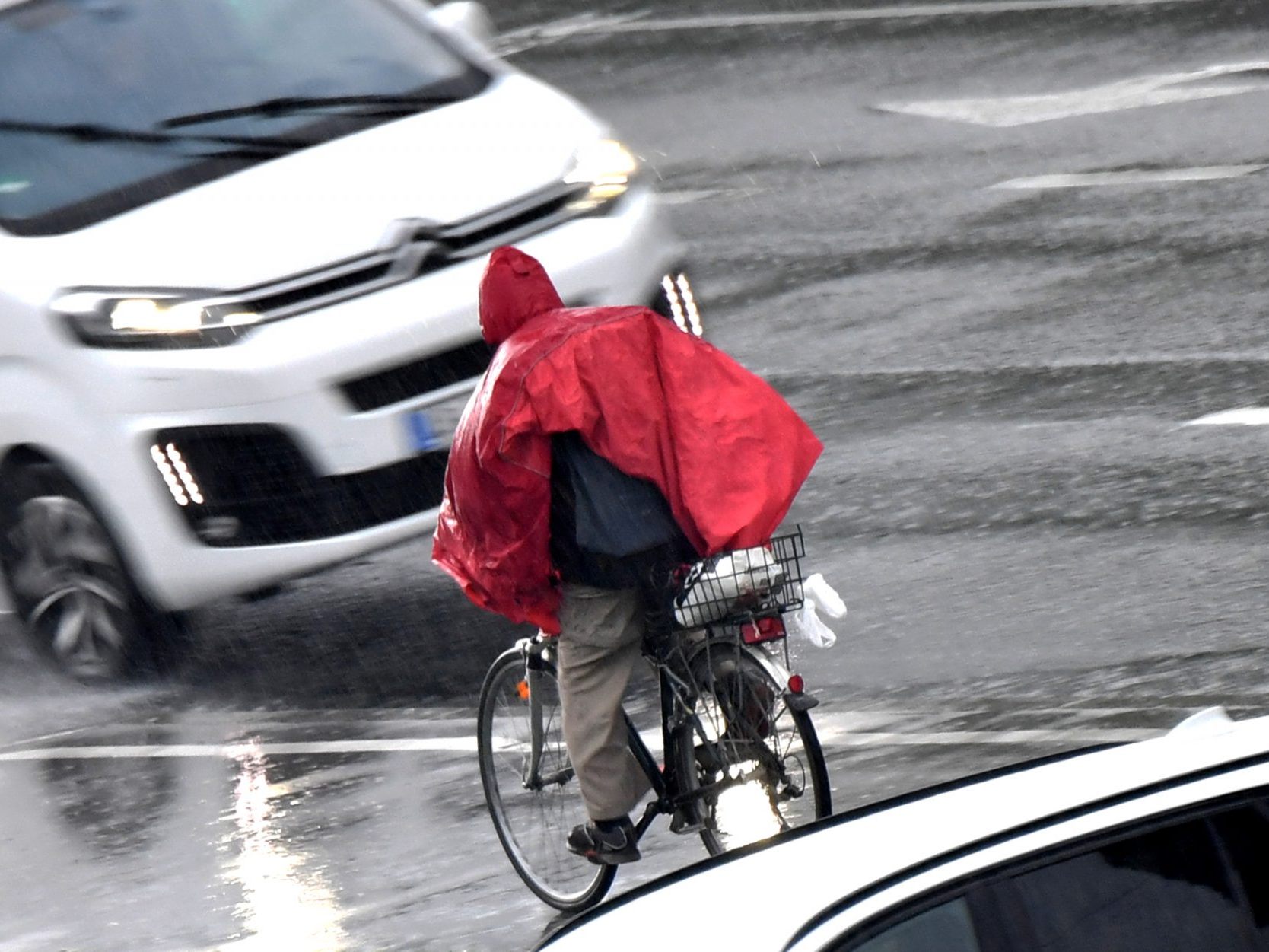 Regen bleibt in der neuen Woche nicht aus.