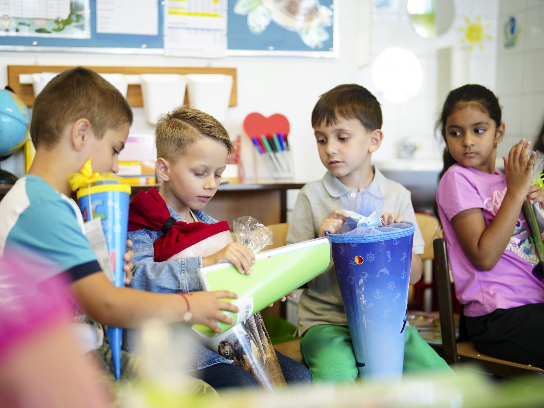 Für fast eine halbe Million Schülerinnen und Schüler beginnt die Schule. Für fast eine halbe Million Schülerinnen und Schüler beginnt die Schule.