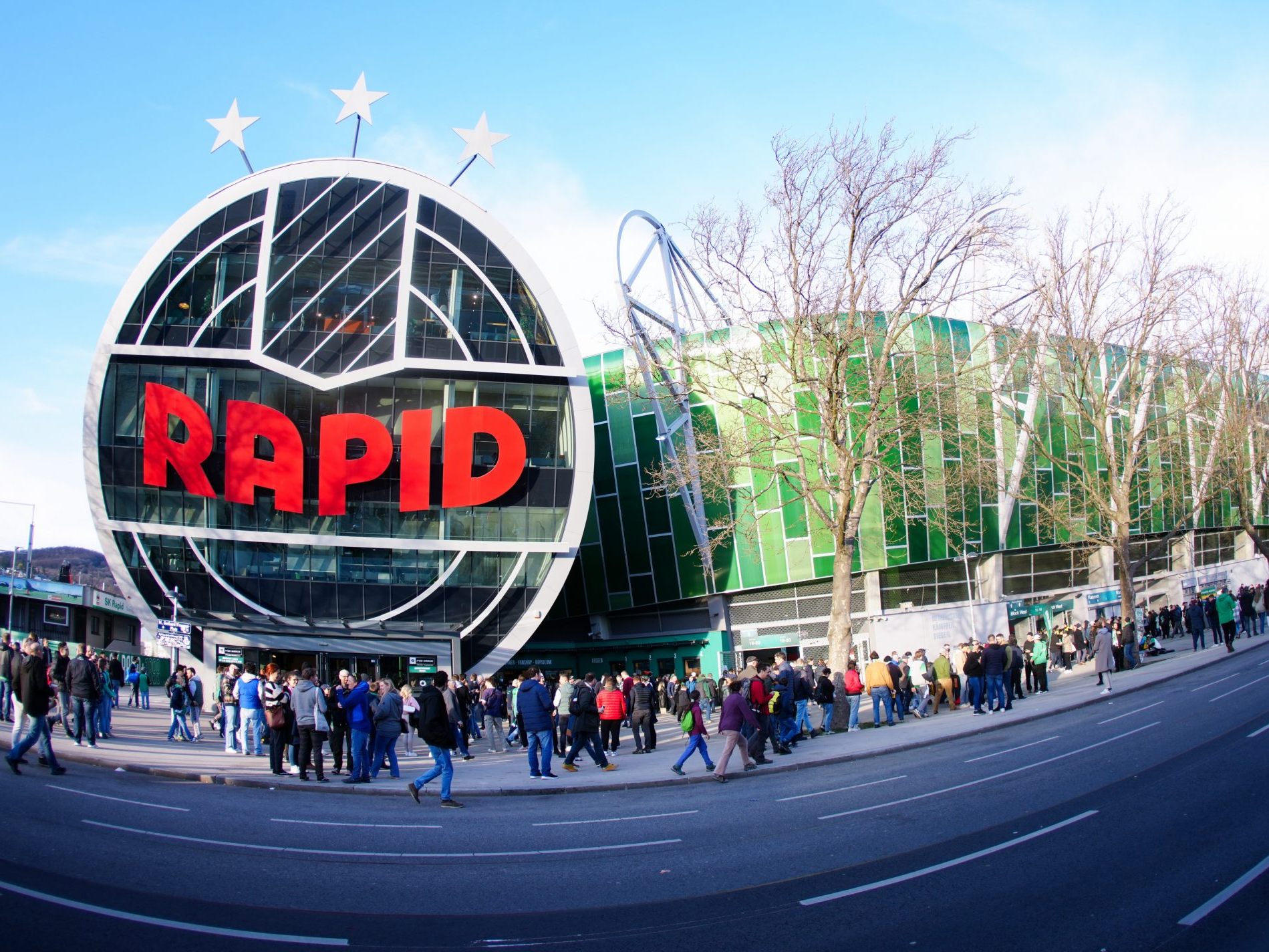 Rapid kündigte Stadionverbote für die Randalierer an.