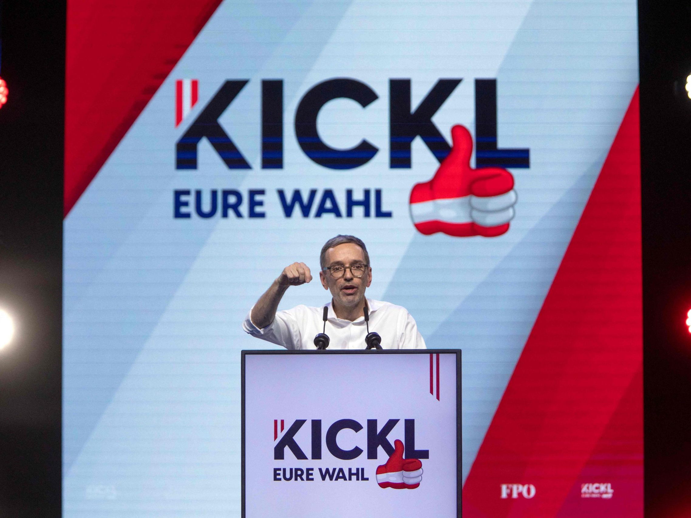 Die FPÖ könnte laut Wahltrend bei der NR-Wahl erstmals auf Platz 1 landen. Die FPÖ könnte laut Wahltrend bei der NR-Wahl erstmals auf Platz 1 landen.