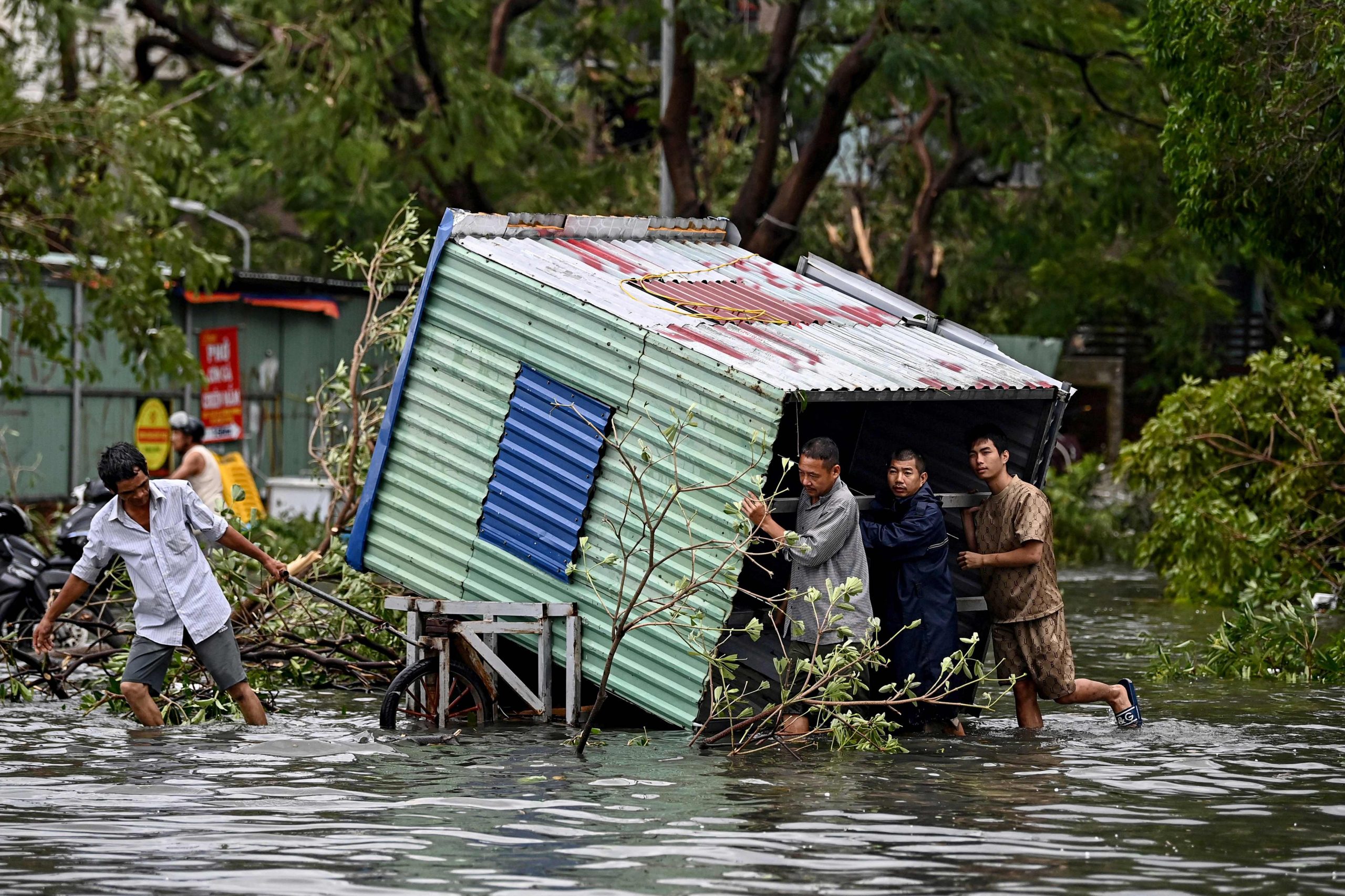 ©AP; AFP; REUTERS