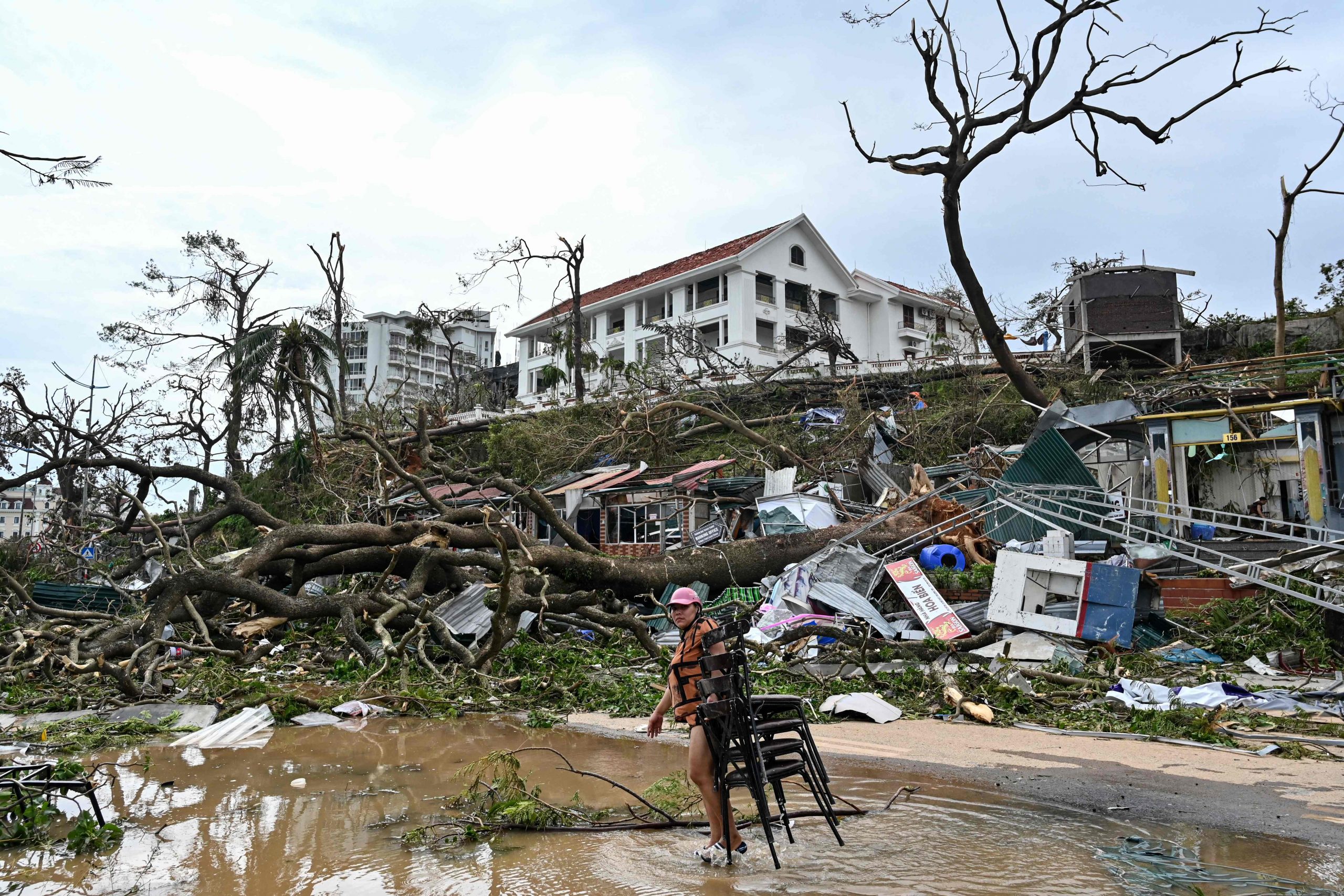 ©AP; AFP; REUTERS