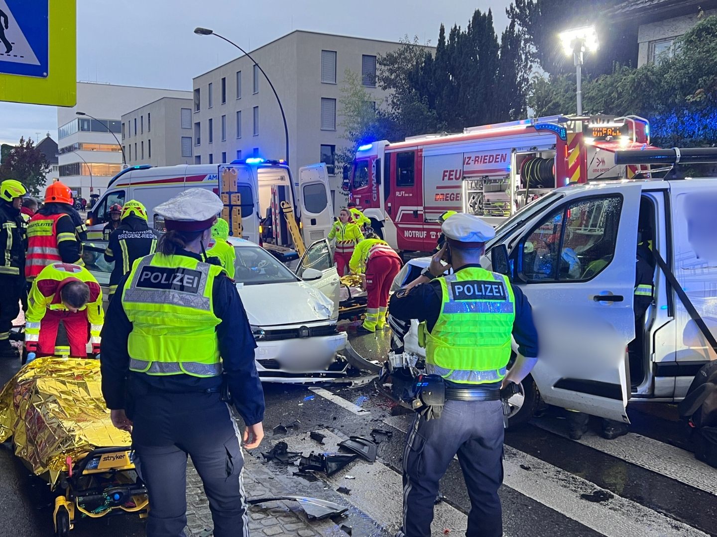 Unfall auf der Arlbergstraße auf Höhe der Bäckerei Kloser.