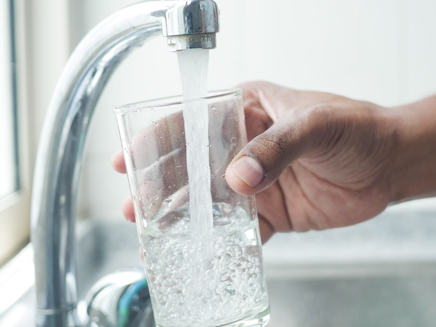 Nur in Einzelfällen sollte man das Leitungswasser nicht trinken. Nur in Einzelfällen sollte man das Leitungswasser nicht trinken.