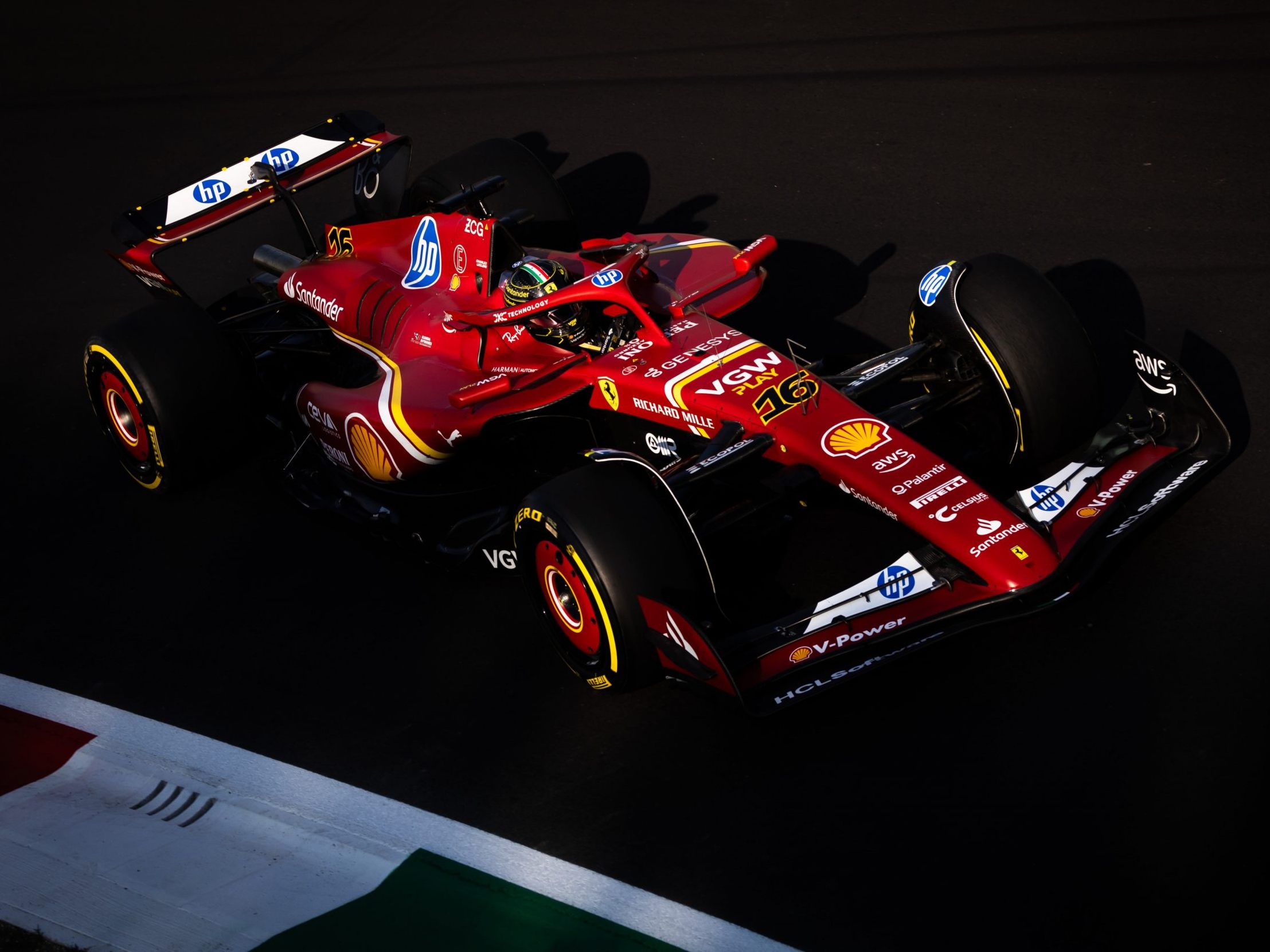 Für Leclerc ist es nach 2019 der zweite Sieg beim Ferrari Heimrennen in Monza.