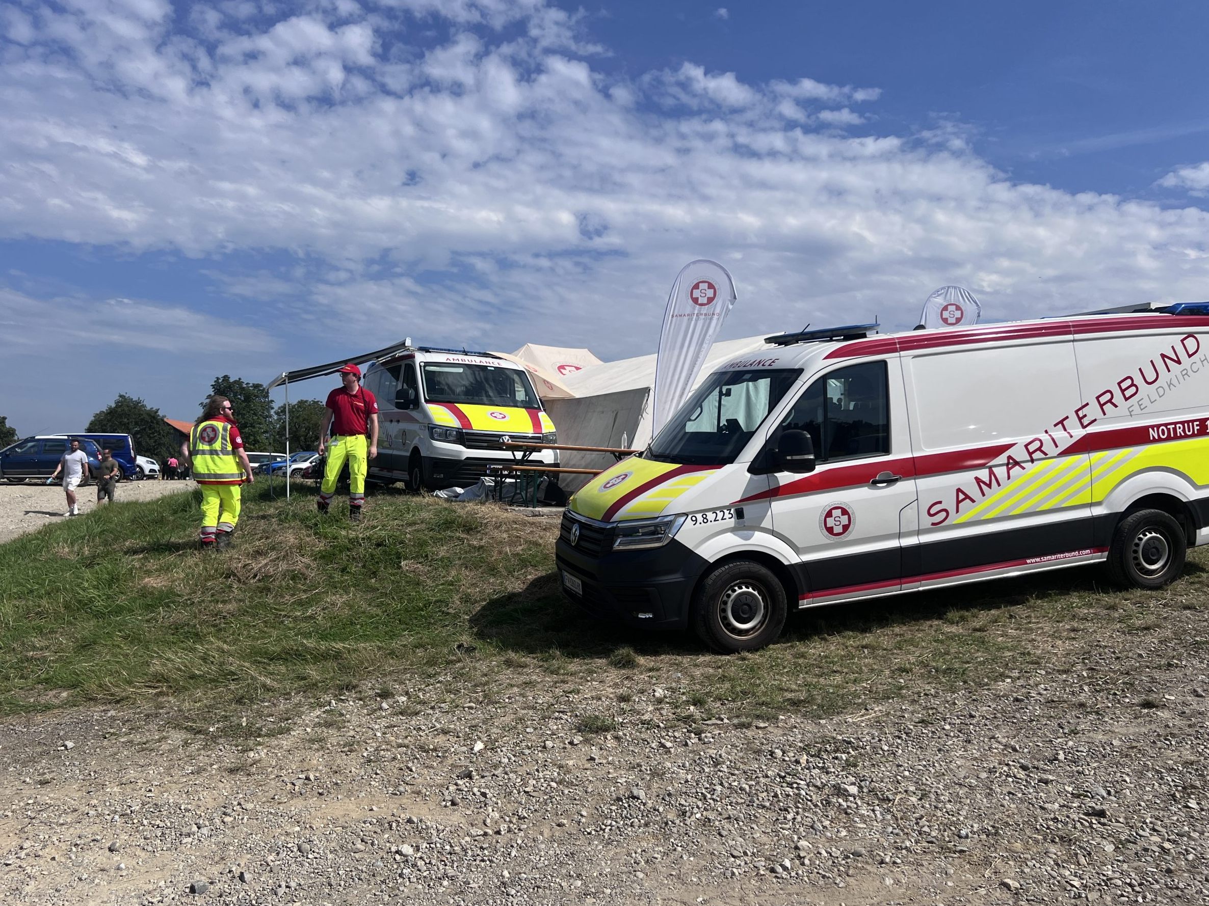 Die Verletzten wurden in die Krankenhäuser Dornbirn und Feldkirch gebracht. Die Verletzten wurden in die Krankenhäuser Dornbirn und Feldkirch gebracht.