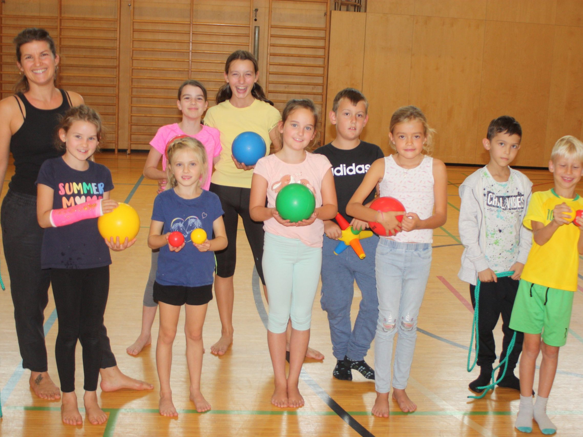 Die Feldkircherin Jasmin Eisenbraun widmet sich den Kindern in der Verbesserung der schulischen Ausbildung.