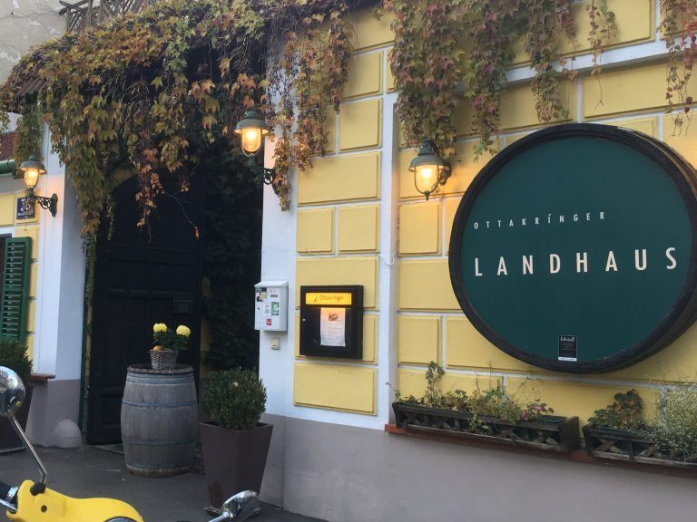 Als das Ottakringer Landhaus plötzlich abgerissen wurde, war die Empörung groß. Das hatte Auswirkungen auf die Wiener Bauordnung.