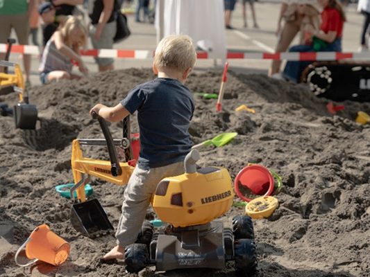 Das Kinderprogramm ließ Kinderherzen höher schlagen. Das Kinderprogramm ließ Kinderherzen höher schlagen.
