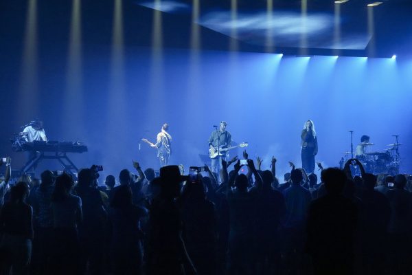 Linkin Park Performance and Announcement
