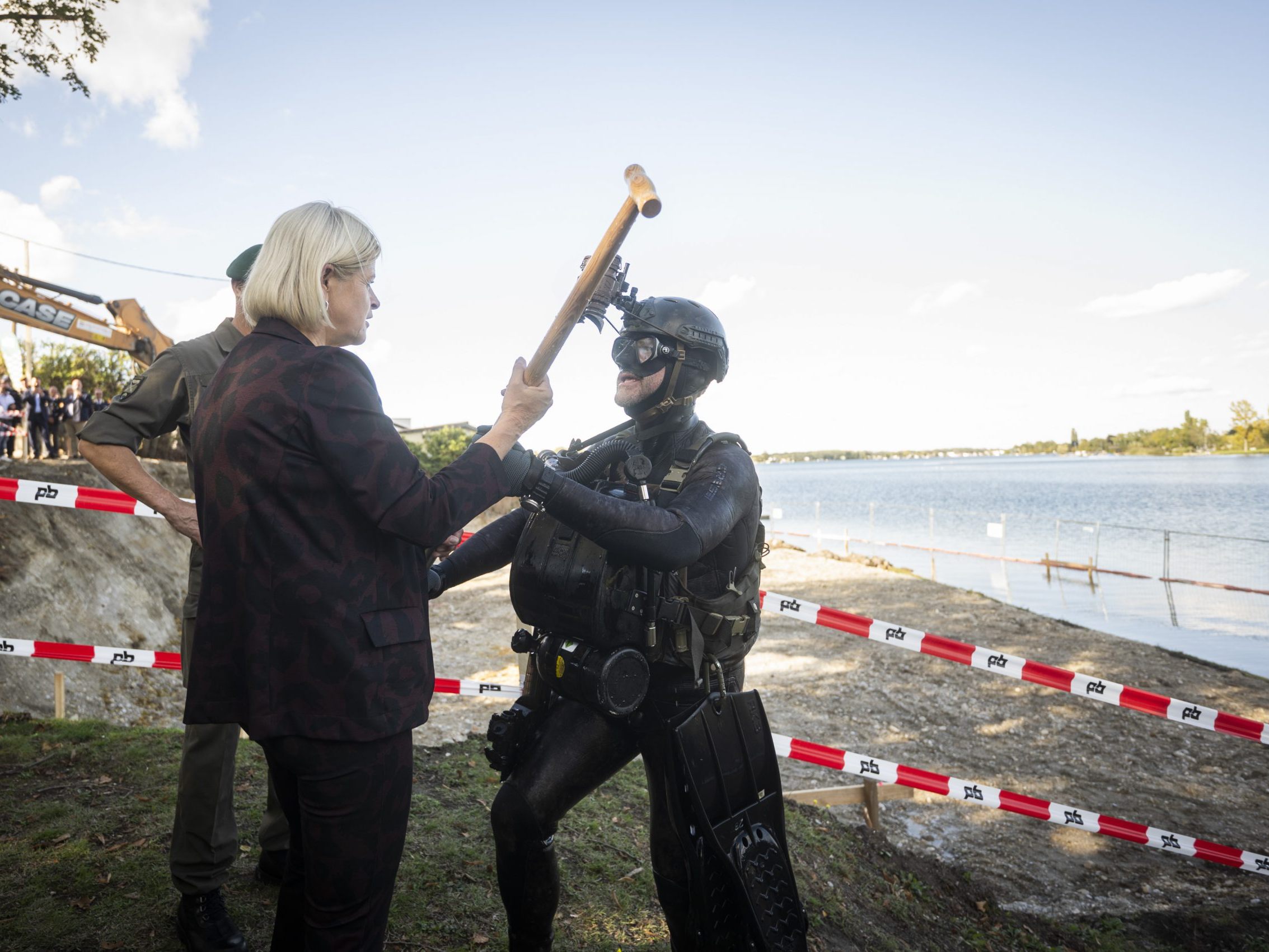 Der Spatenstich für den Bundesheer-Taucherstützpunkt am Neufelder See ist bereits erfolgt. Der Spatenstich für den Bundesheer-Taucherstützpunkt am Neufelder See ist bereits erfolgt.