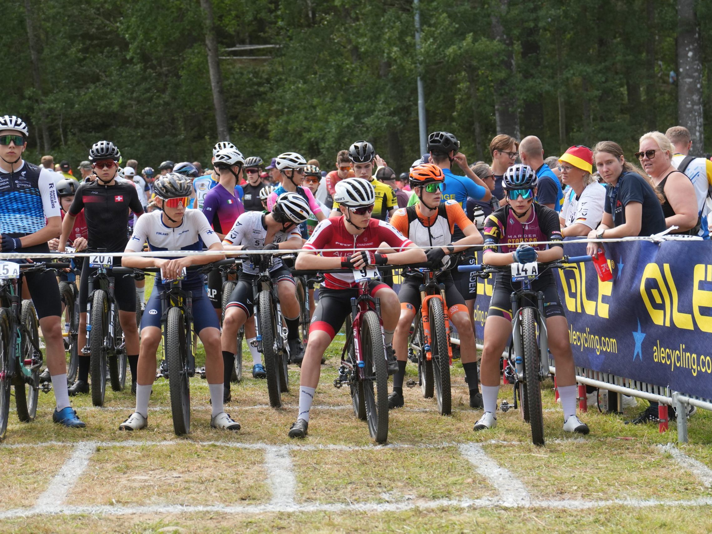Die Nachwuchsbikerinnen und -biker zeigten bei der EM in Schweden ihr Können. Die Nachwuchsbikerinnen und -biker zeigten bei der EM in Schweden ihr Können.