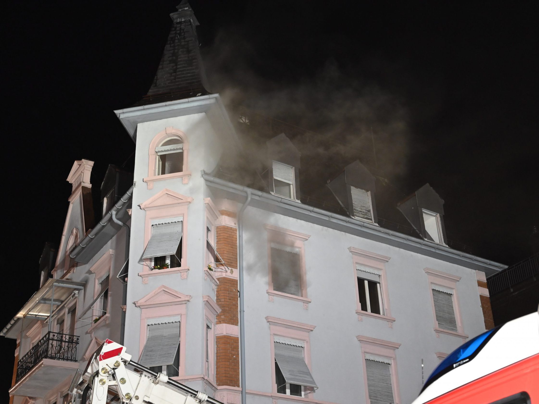 In der Nacht auf Samstag kam es in Rorschach zu einem Brand in einem Mehrfamilienhaus.