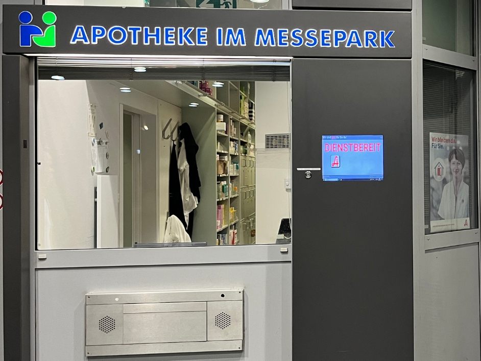 Der Apotheken-Notdienst steht für dringende Fälle bereit. Der Apotheken-Notdienst steht für dringende Fälle bereit.