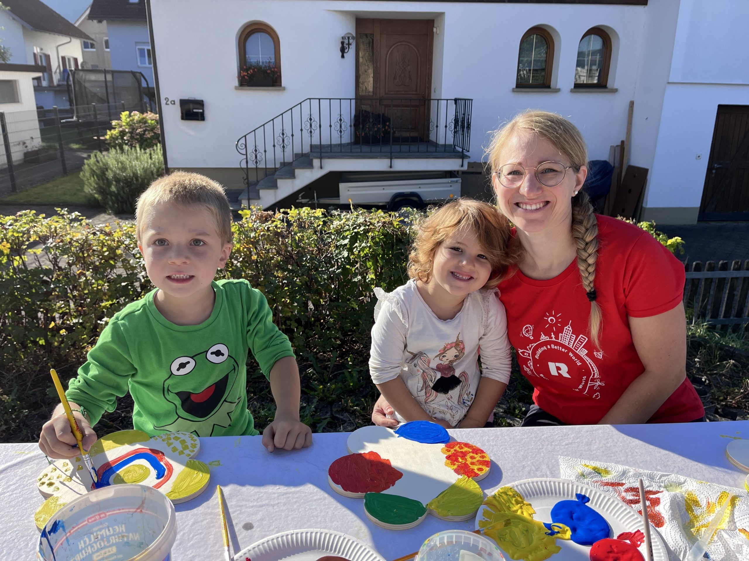 Die Schulfamilie Mittelfeld hat mit ihrer Verschönerungsaktion einmal mehr bewiesen, was mit Zusammenhalt und Engagement alles möglich ist.