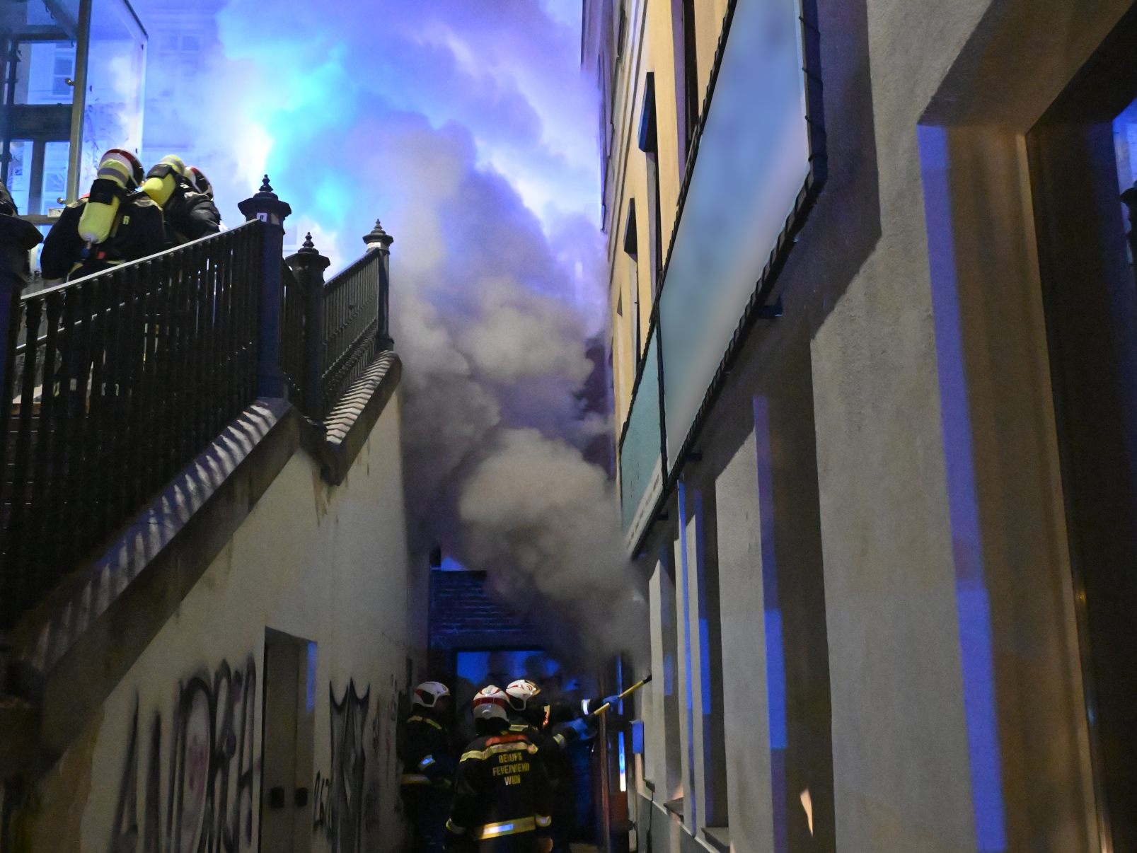 In Wien-Mariahilf kam es zu einem Hausbrand. In Wien-Mariahilf kam es zu einem Hausbrand.
