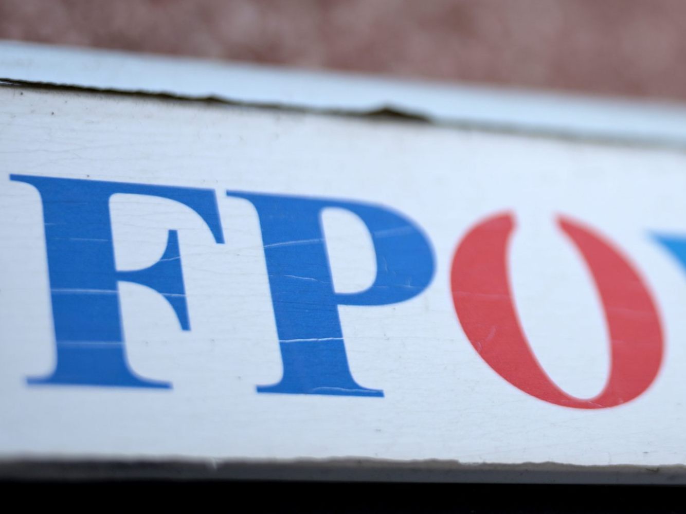 FPÖ-Politiker weisen Nazi-Vorwürfe nach dem Singen von einem SS-Lied zurück.