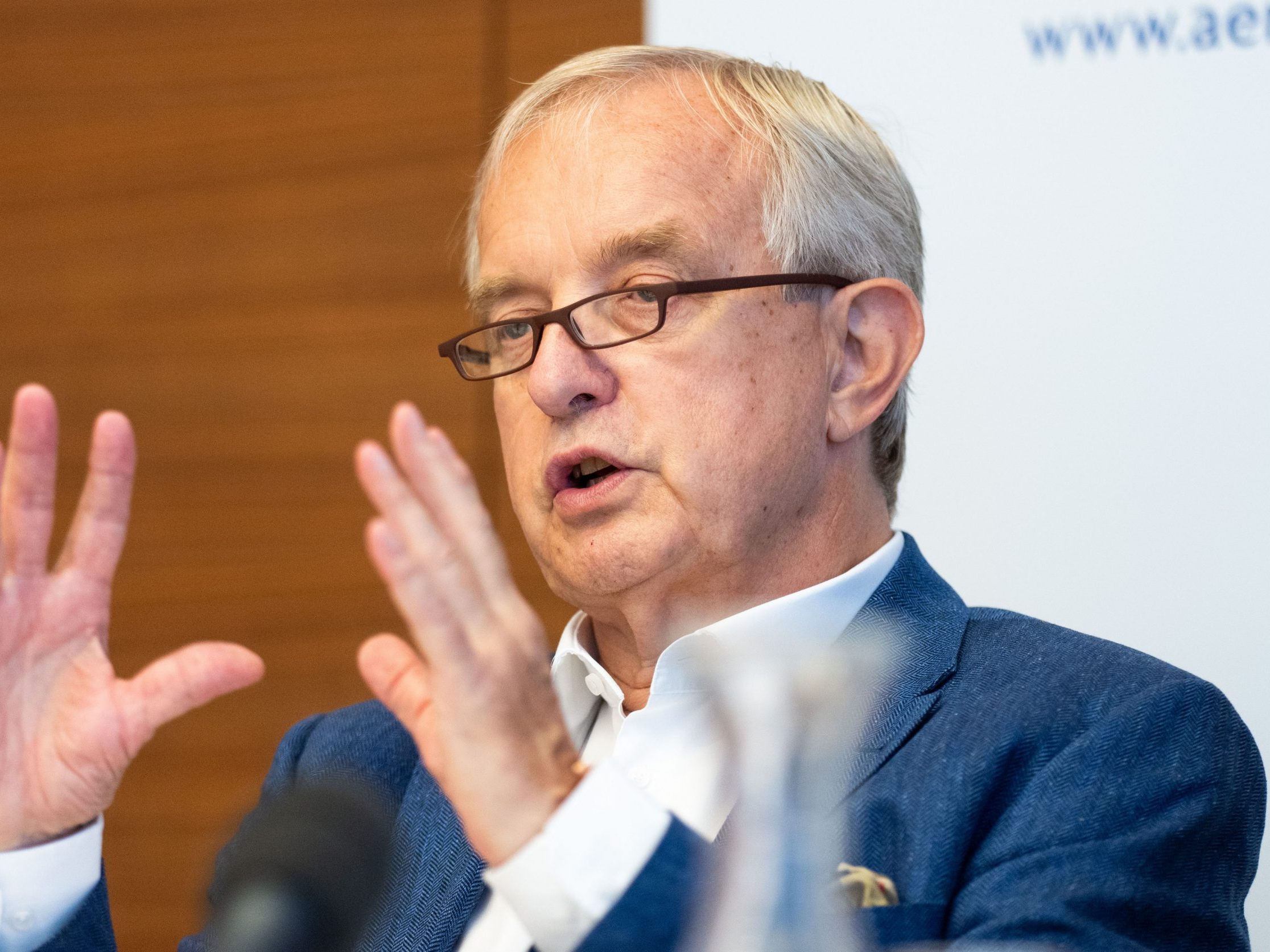 Steinhart will Investitionen statt einen Ausverkauf im Gesundheitssystem. Steinhart will Investitionen statt einen Ausverkauf im Gesundheitssystem.