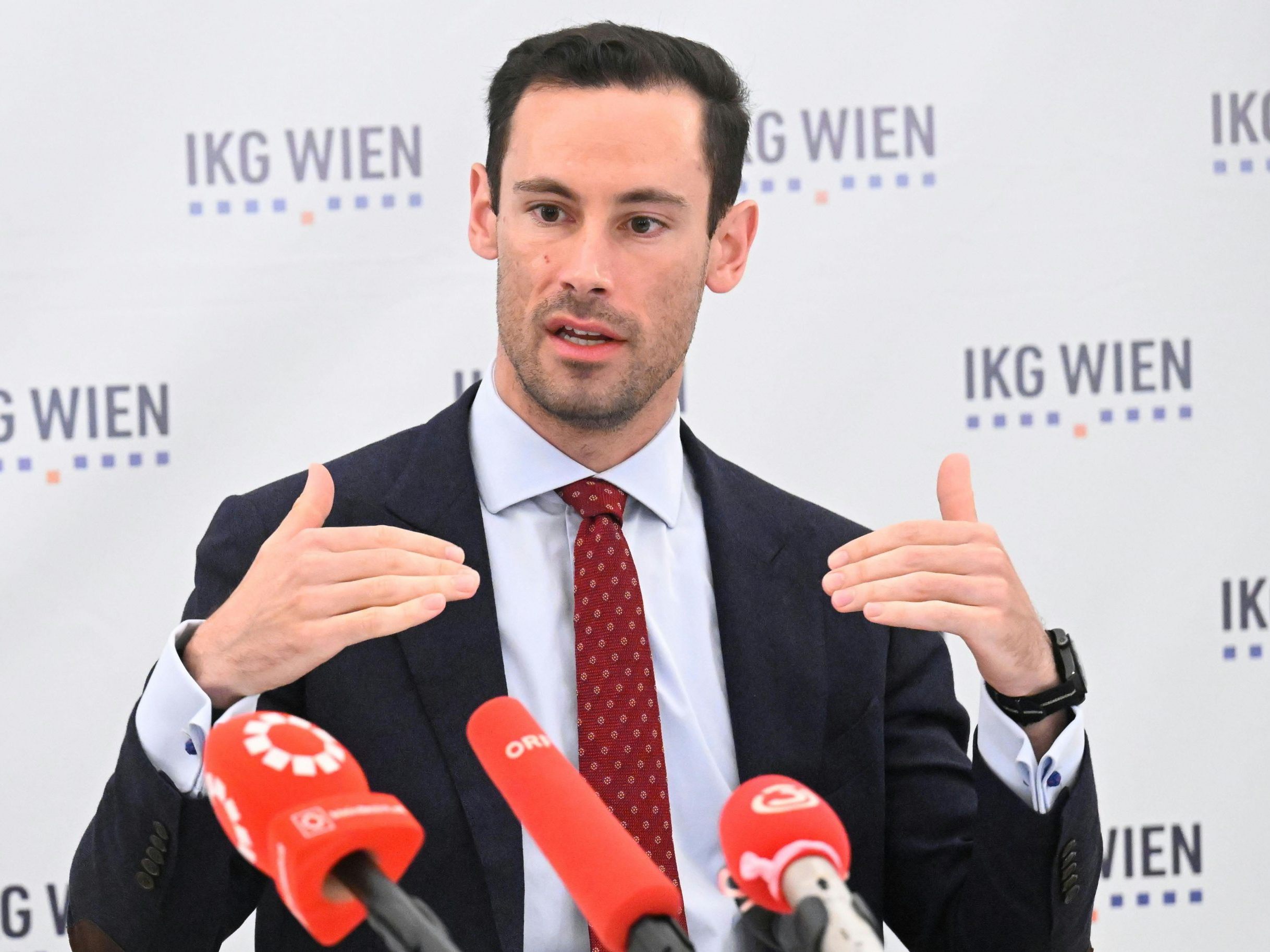 Der Generalsekretär der Israelitischen Kultusgemeinde Wien. Der Generalsekretär der Israelitischen Kultusgemeinde Wien.
