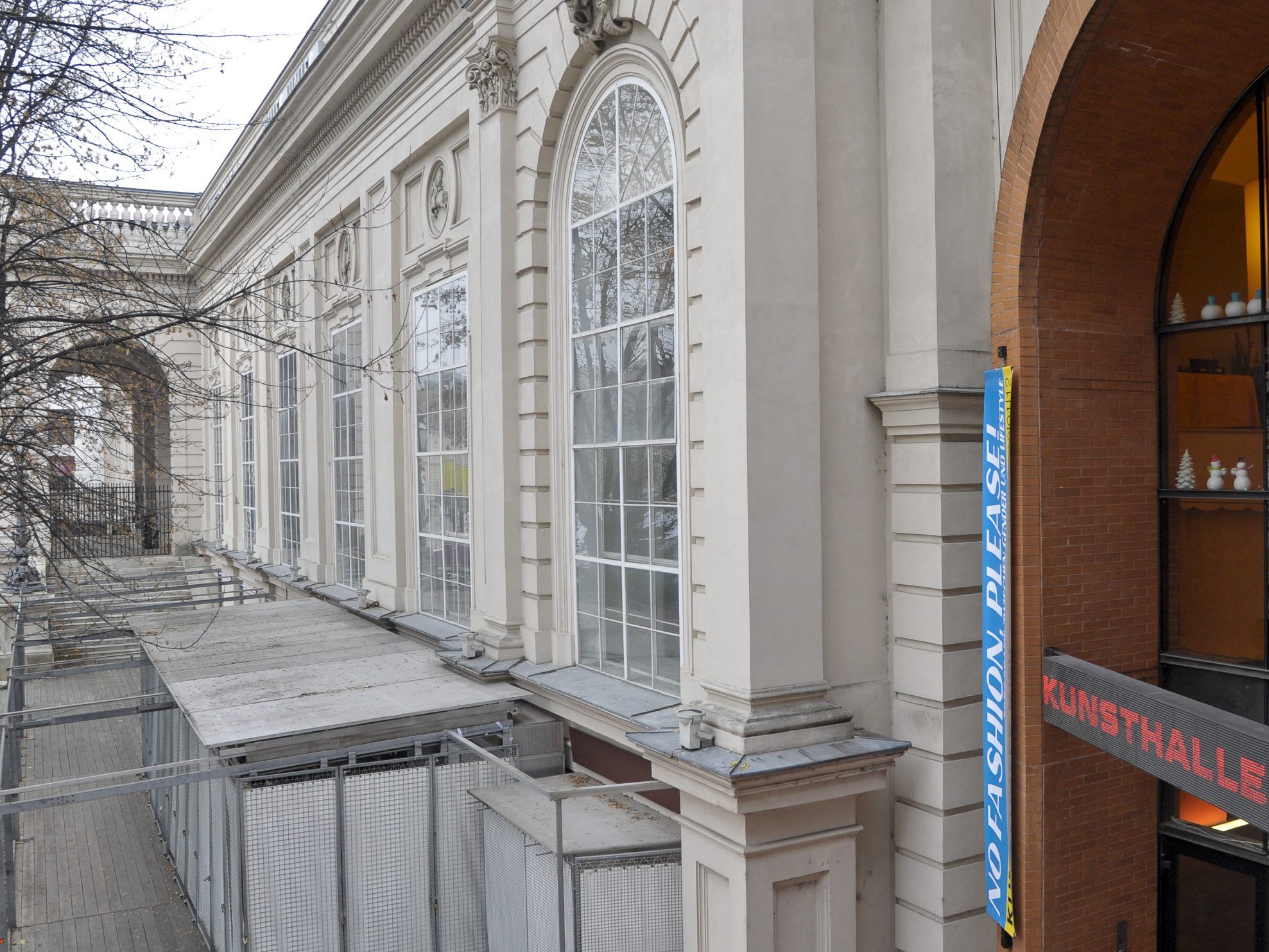 Am Wiener Linien Tag dürfen Jahreskarten-BesitzerInnen gratis ein Museum besuchen - dieses Mal: Die Kunsthalle Wien. Am Wiener Linien Tag dürfen Jahreskarten-BesitzerInnen gratis ein Museum besuchen - dieses Mal: Die Kunsthalle Wien.
