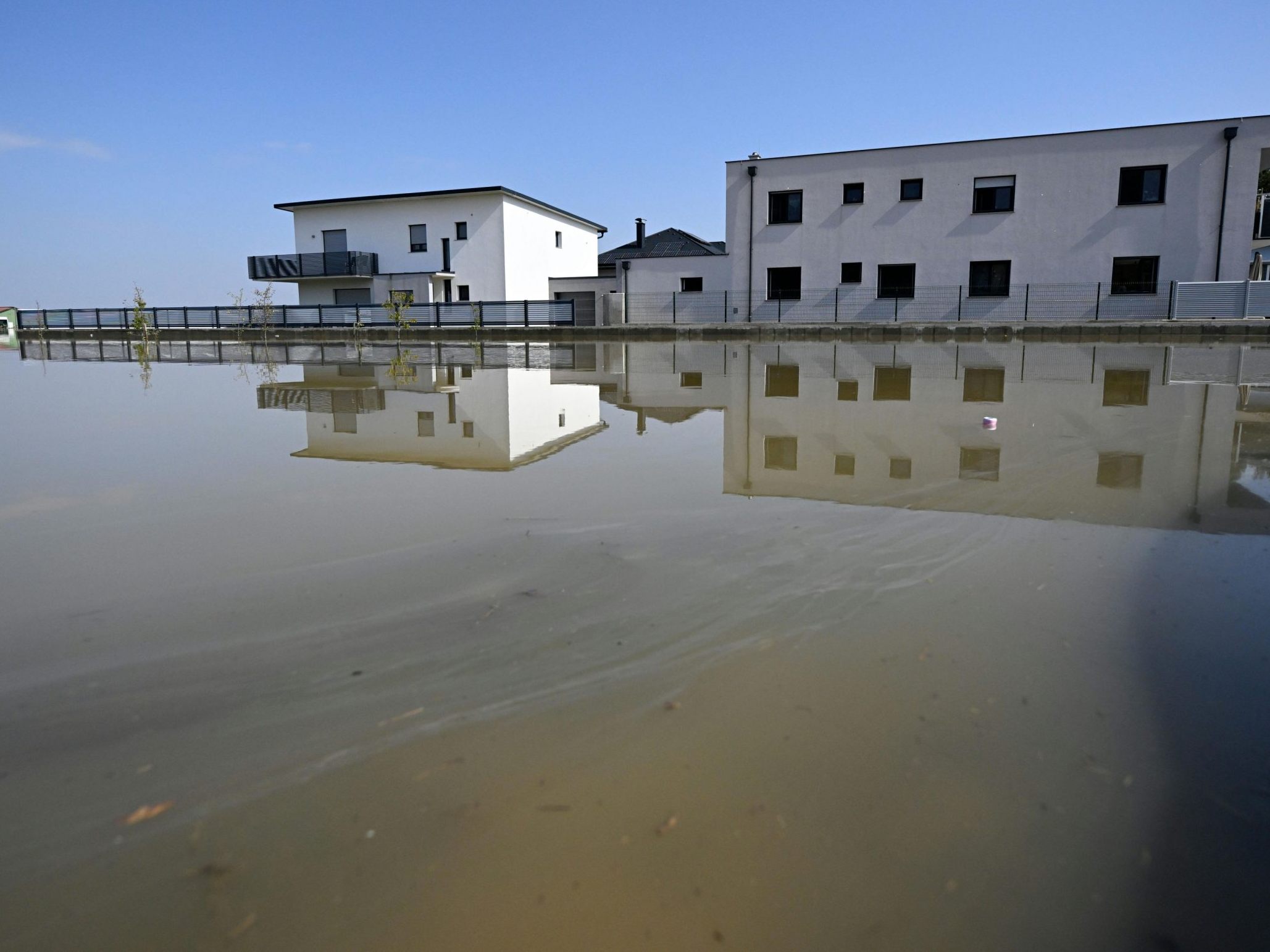 Das Land Niederösterreich kauft neue Hochwasser-Einsatzgeräte an.
