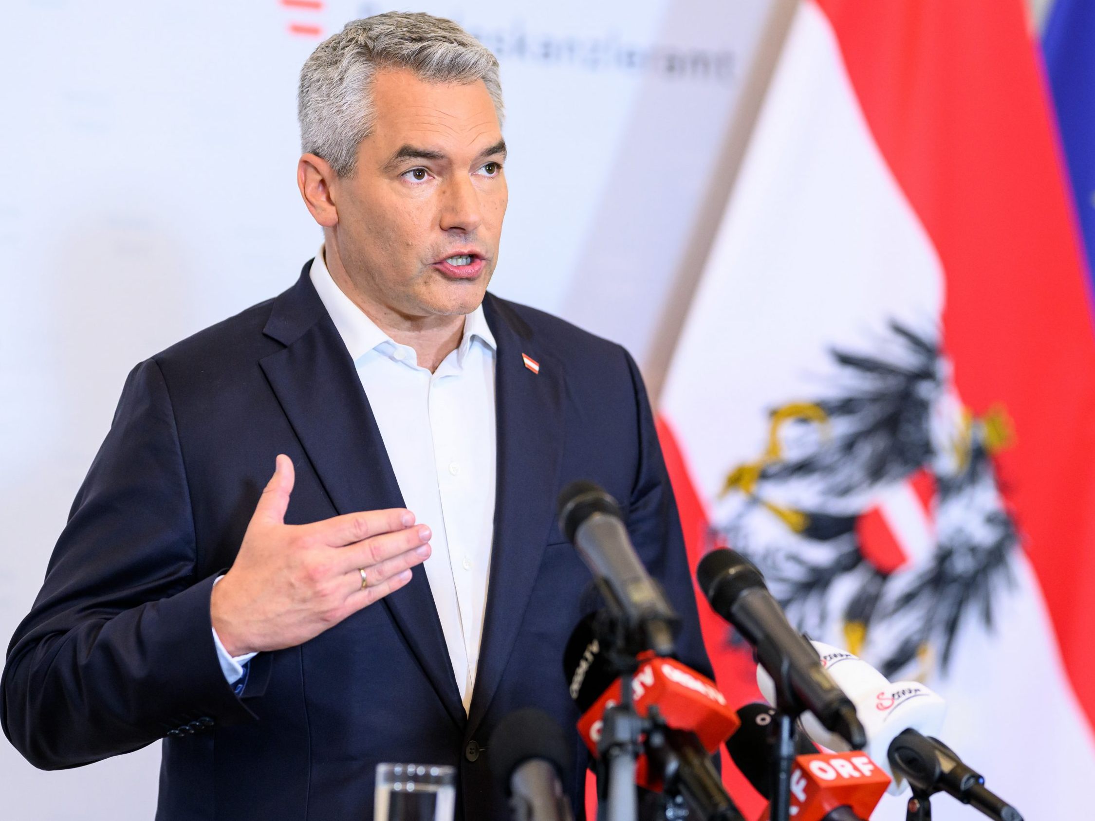 Von SPÖ-Chef Andreas Babler gab es Lob für die Atmosphäre der ersten Unterredung.