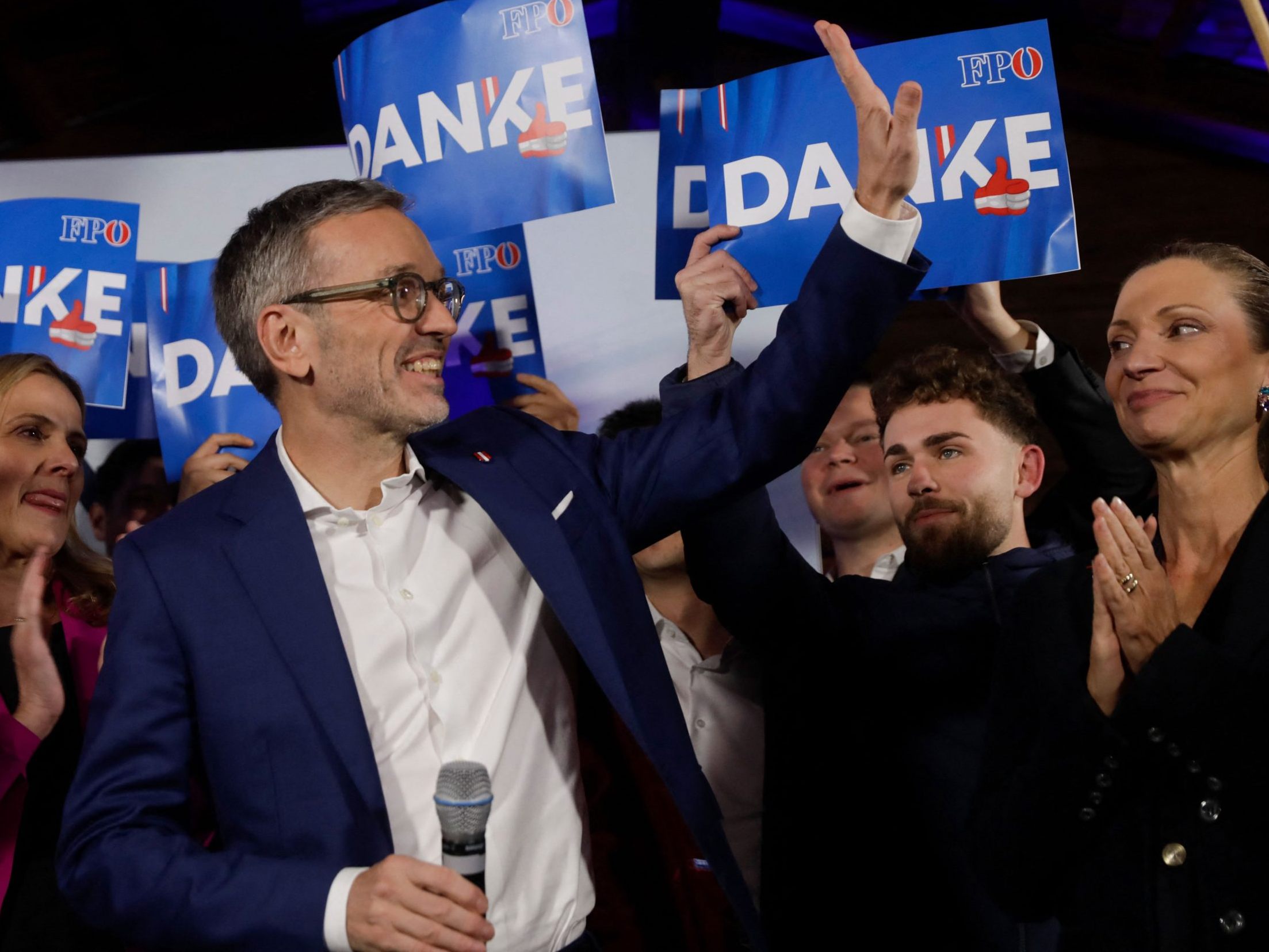 Der Bundesparteivorstand will am Mittwoch das Team für kommende Sondierungsverhandlungen festlegen. Der Bundesparteivorstand will am Mittwoch das Team für kommende Sondierungsverhandlungen festlegen.