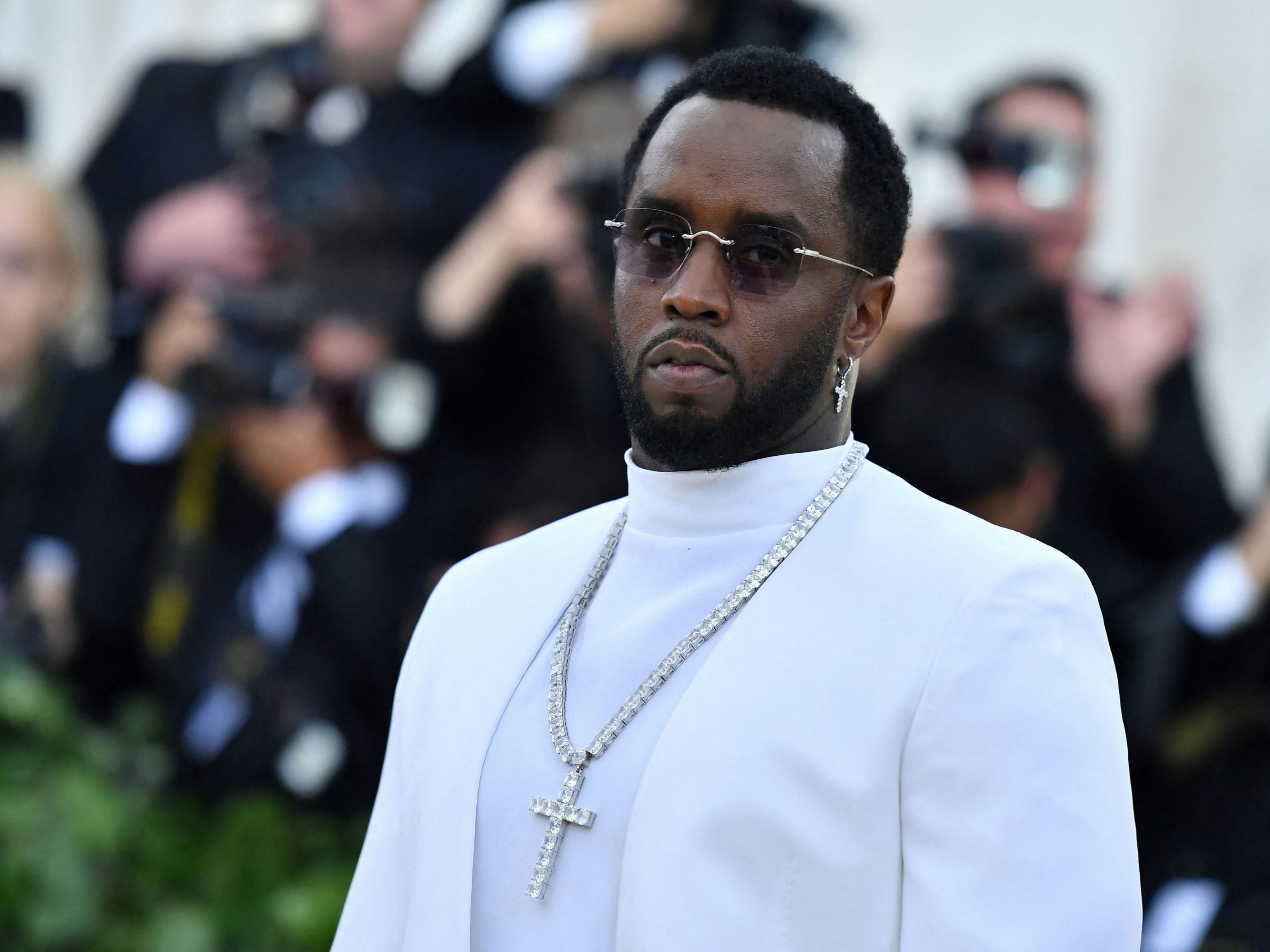 Sean Combs, bekannt als Rapper "P. Diddy", werden zahlreiche Fälle von sexueller Gewalt vorgeworfen. Sean Combs, bekannt als Rapper "P. Diddy", werden zahlreiche Fälle von sexueller Gewalt vorgeworfen.