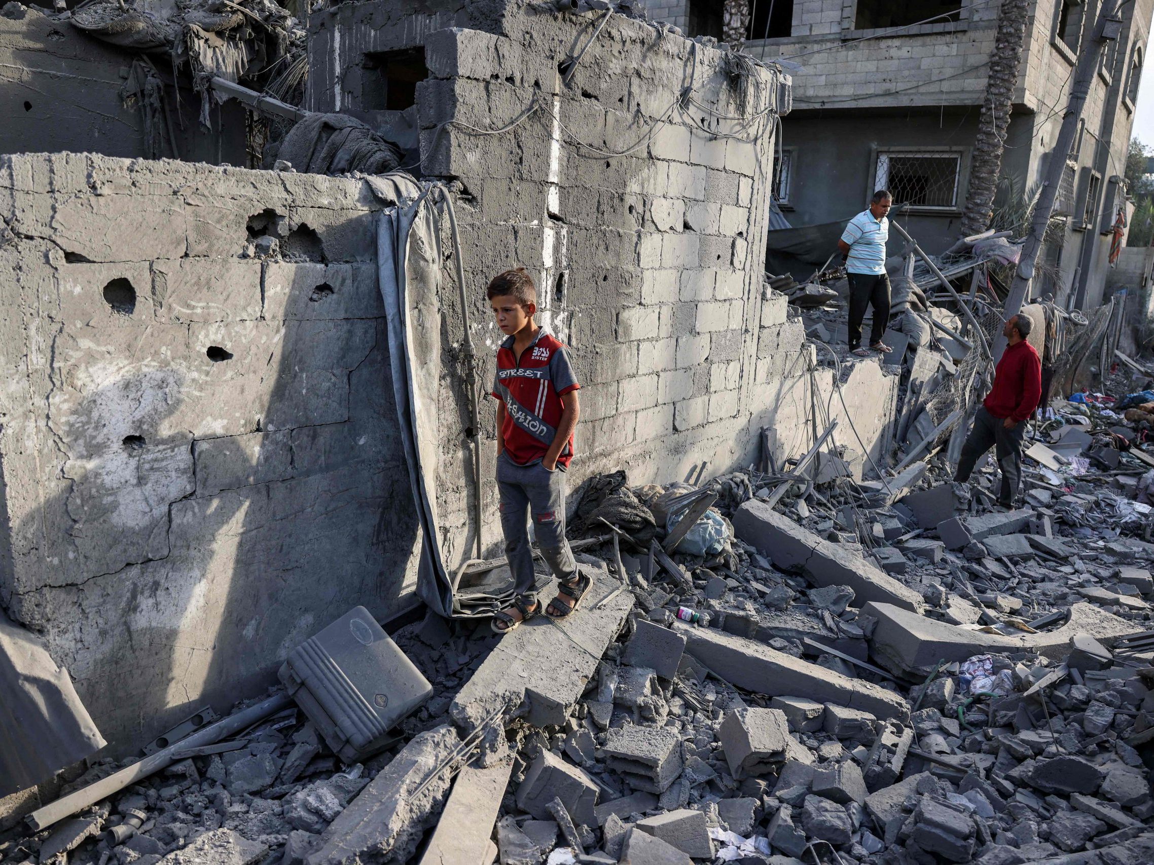 Fast 100 Tote durch Israels Angriffe im Gazastreifen Fast 100 Tote durch Israels Angriffe im Gazastreifen
