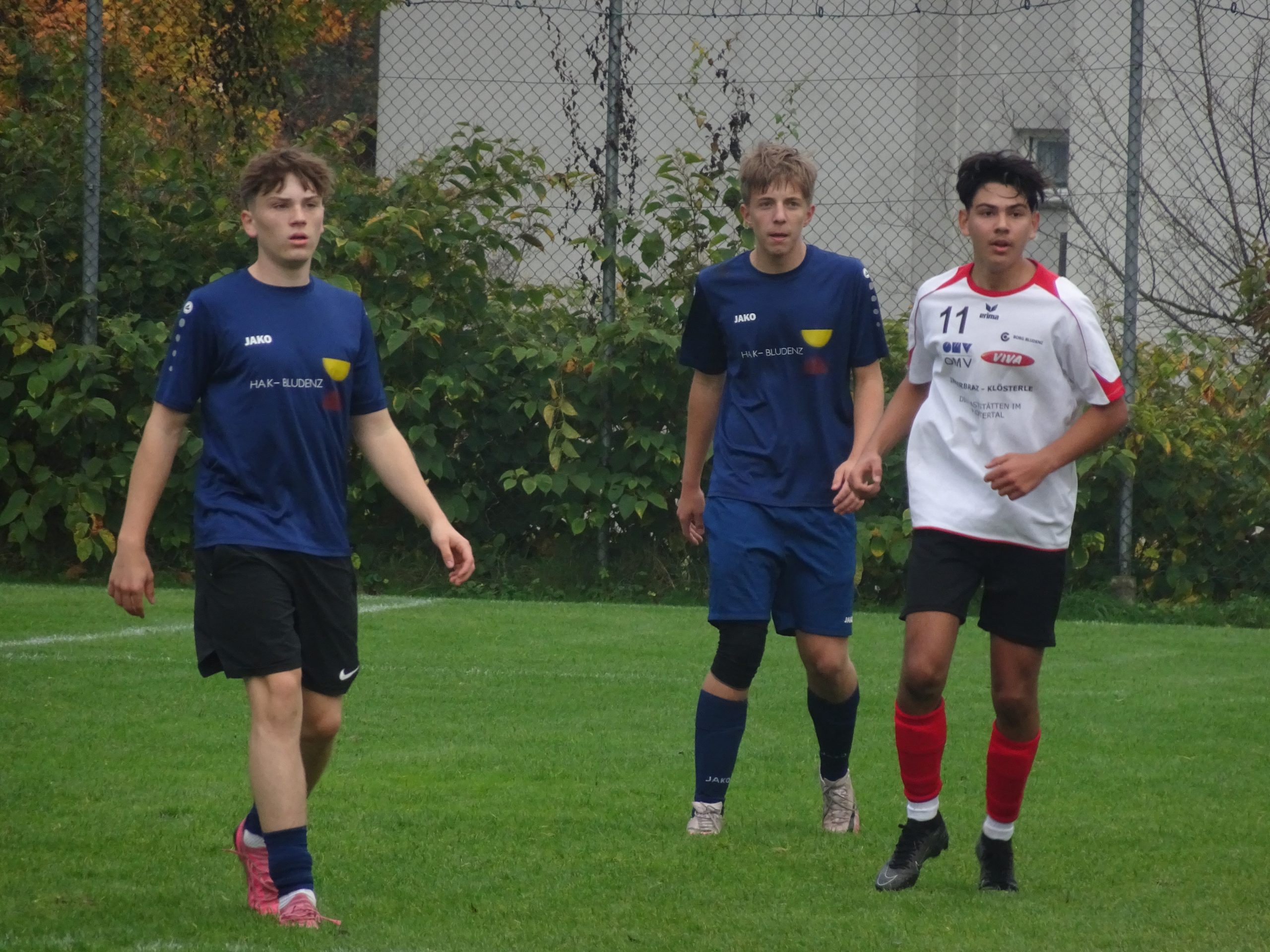 Insgesamt nahmen 16 Mannschaften an der Vorrunde teil, die in vier Gruppen mit jeweils vier Teams aufgeteilt wurden.
