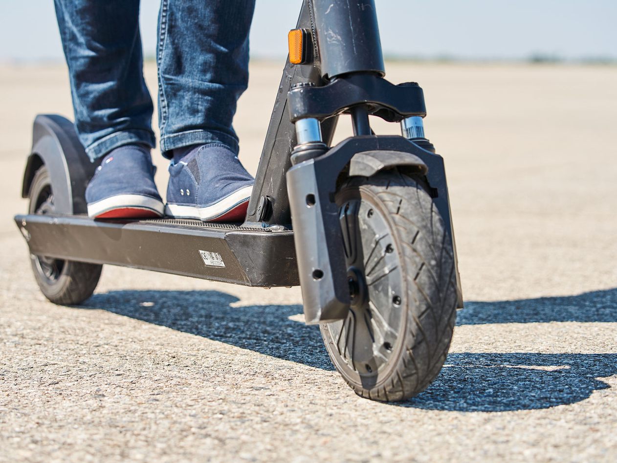 E-Scooter als unterschätzte Gefahr im Straßenverkehr.