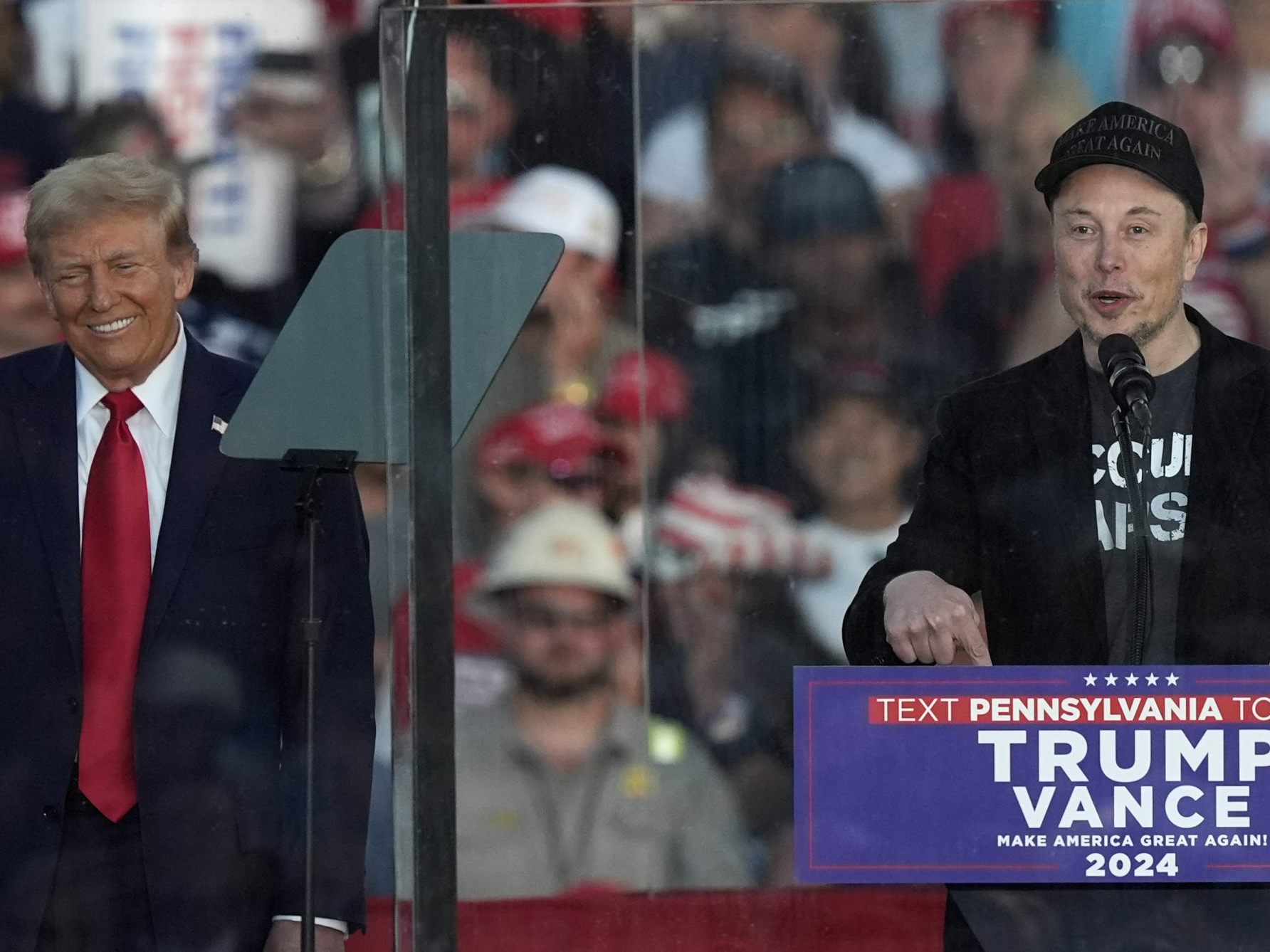 Ex-US-Präsident Donald Trump bekommt Unterstützung von Tech-Milliardär Elon Musk. Ex-US-Präsident Donald Trump bekommt Unterstützung von Tech-Milliardär Elon Musk.