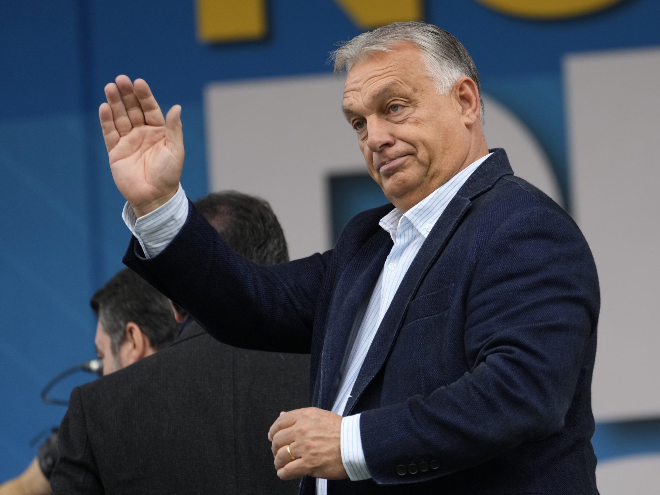 Viktor Orbán - Er war von 1998 bis 2002 und ist seit 2010 erneut Ministerpräsident von Ungarn Viktor Orbán - Er war von 1998 bis 2002 und ist seit 2010 erneut Ministerpräsident von Ungarn