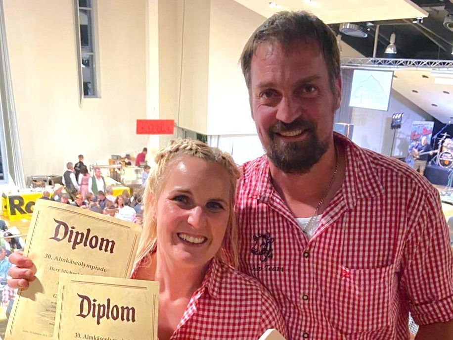 Petra und Michael Amann bei der 30. Almkäseolympiade in Galtür.