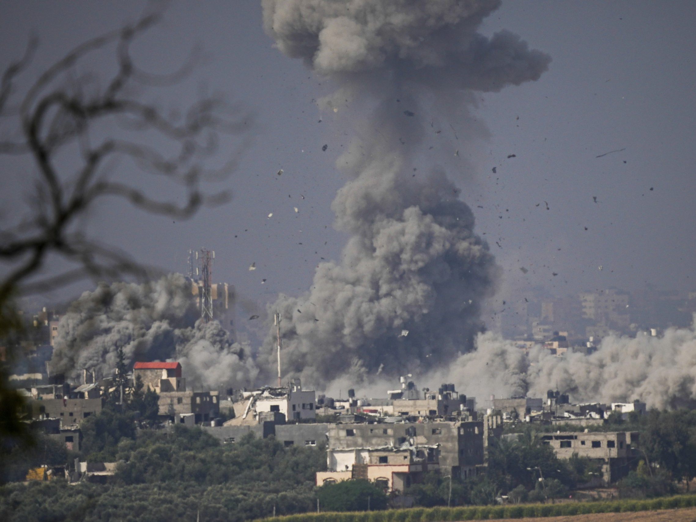 Israels Armee attackiert Hamas-Kommandozentrale in Gaza Israels Armee attackiert Hamas-Kommandozentrale in Gaza