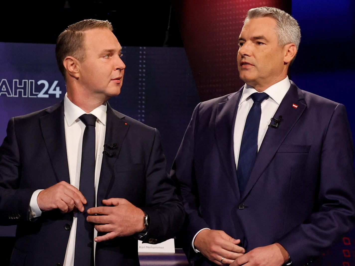 Babler (l.) und Nehammer (r.) bei einer Wahldiskussion am 26. September 2024. Babler (l.) und Nehammer (r.) bei einer Wahldiskussion am 26. September 2024.