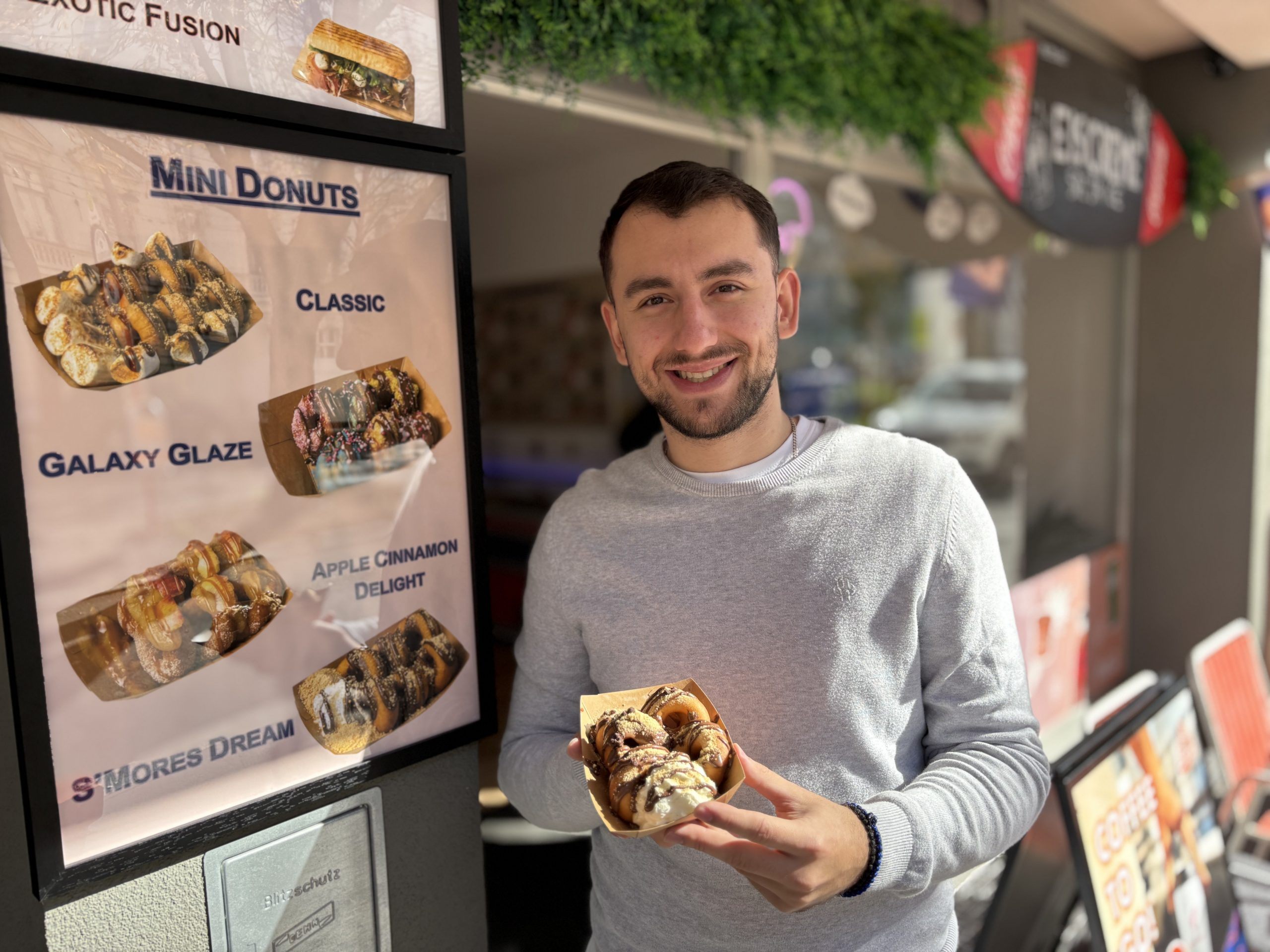 Mini Donuts um 1 Euro bei Sreja Ice. Mini Donuts um 1 Euro bei Sreja Ice.