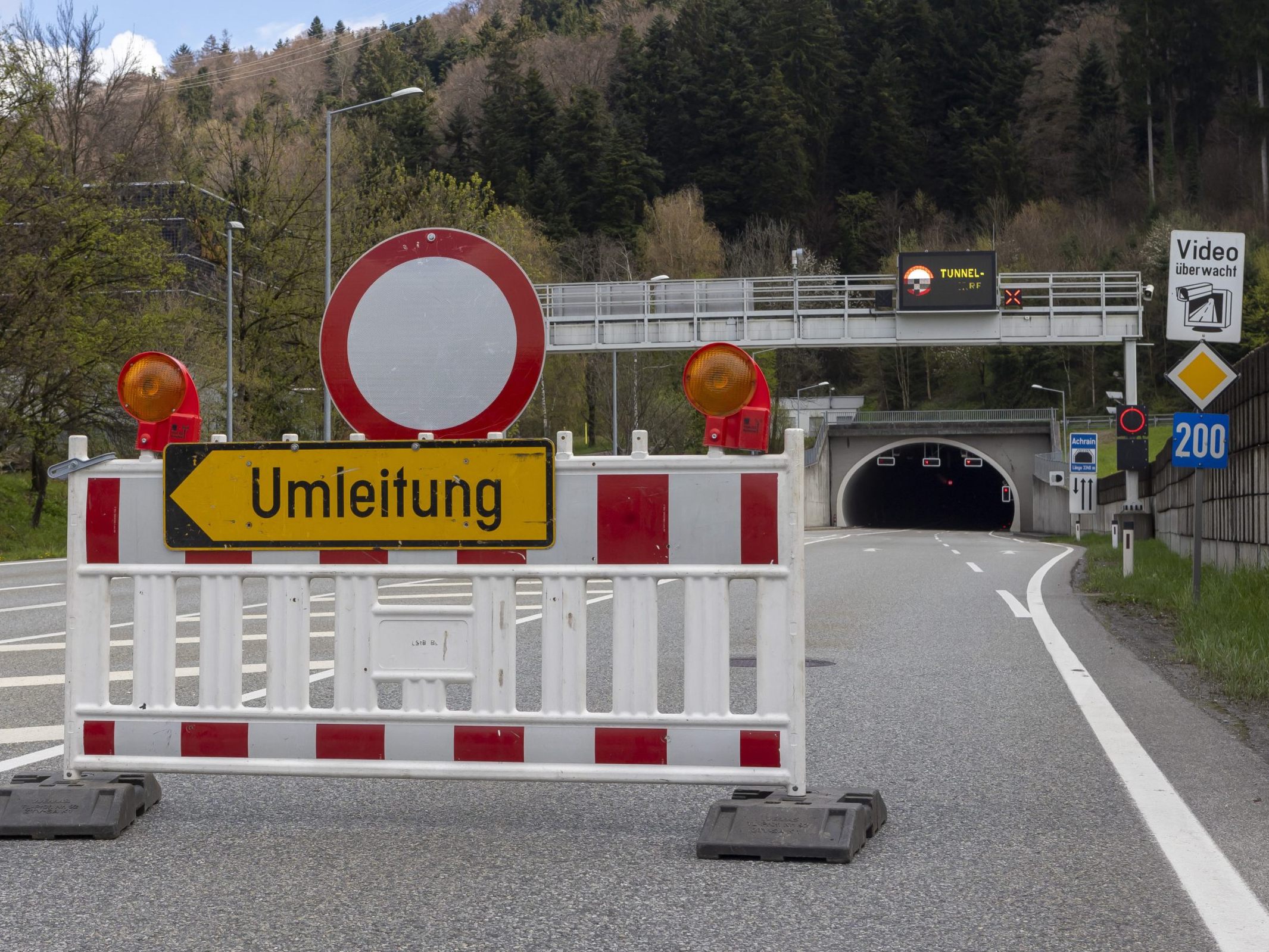 Nächtliche Sperren: Achraintunnel wird wegen Wartung und Reinigung geschlossen.