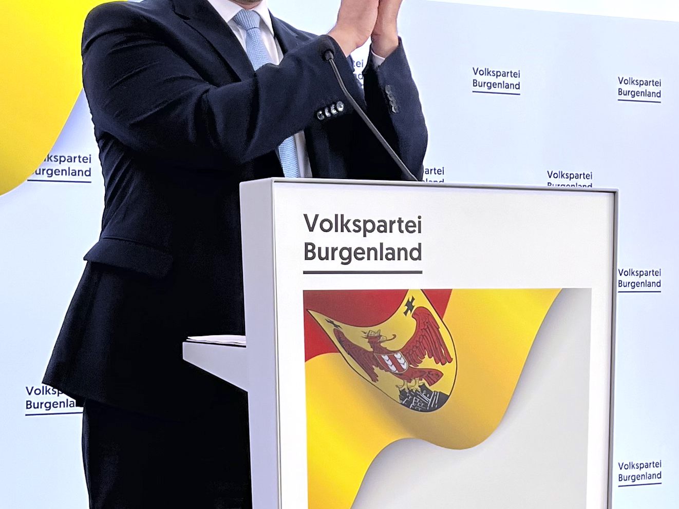 Spitzenkandidat Sagartz stellte das Wahlprogramm der ÖVP vor.