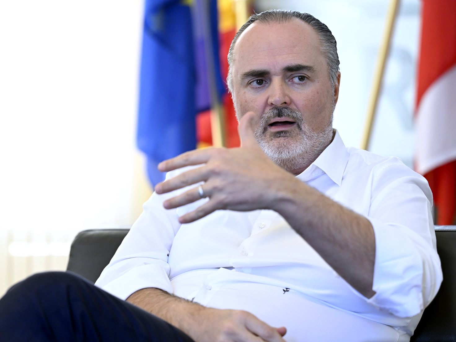 Die Kehlkopf-Operation bei Doskozil fand in Deutschland statt.