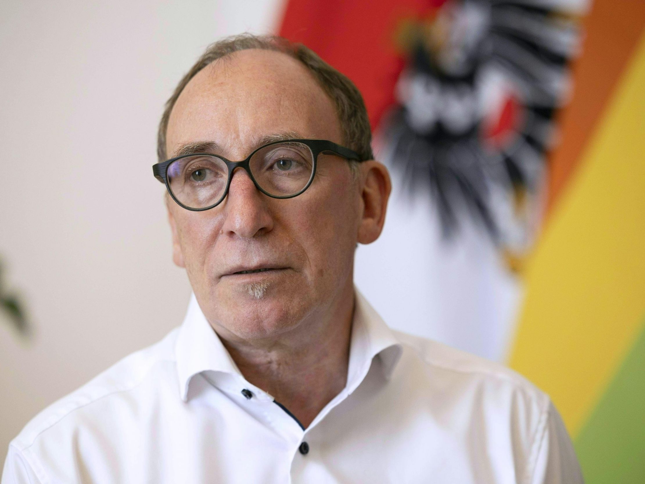 Deutliche Kritik übte er an der PVA. Deutliche Kritik übte er an der PVA.