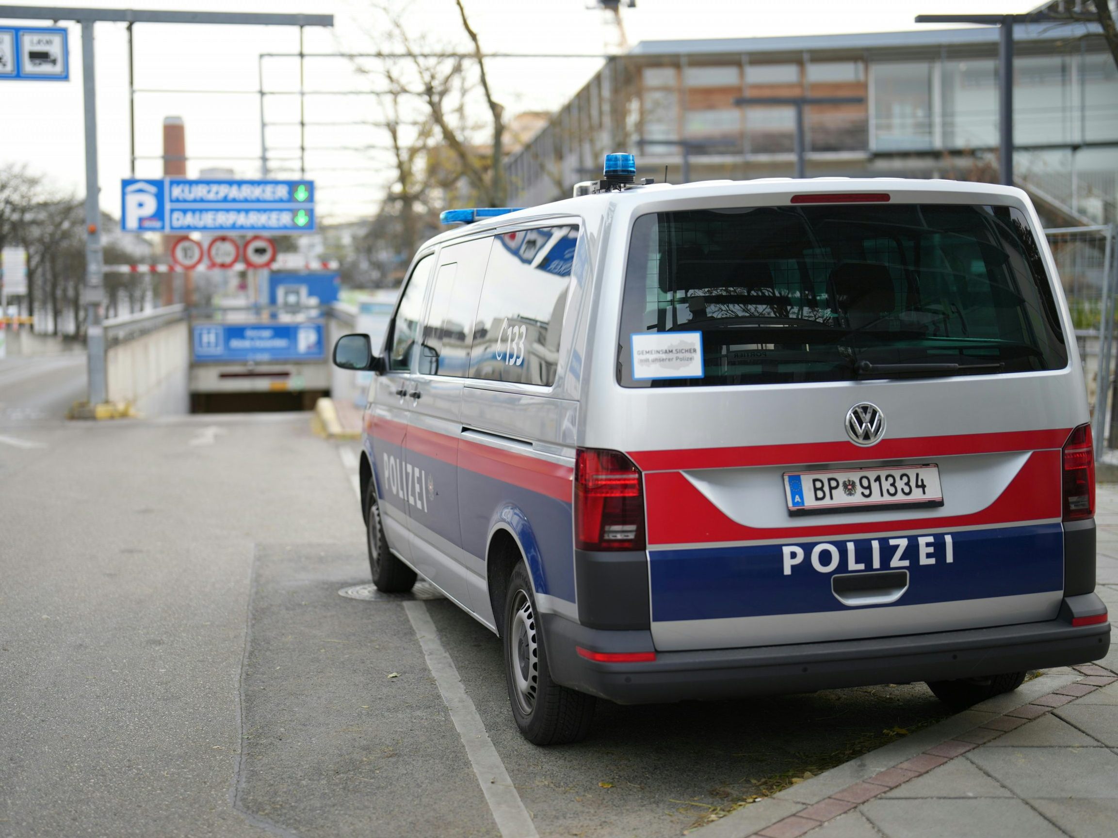 Nach dem Fund eines toten Babys in einer Wiener Klinik zeigt sich die Mutter geständig.
