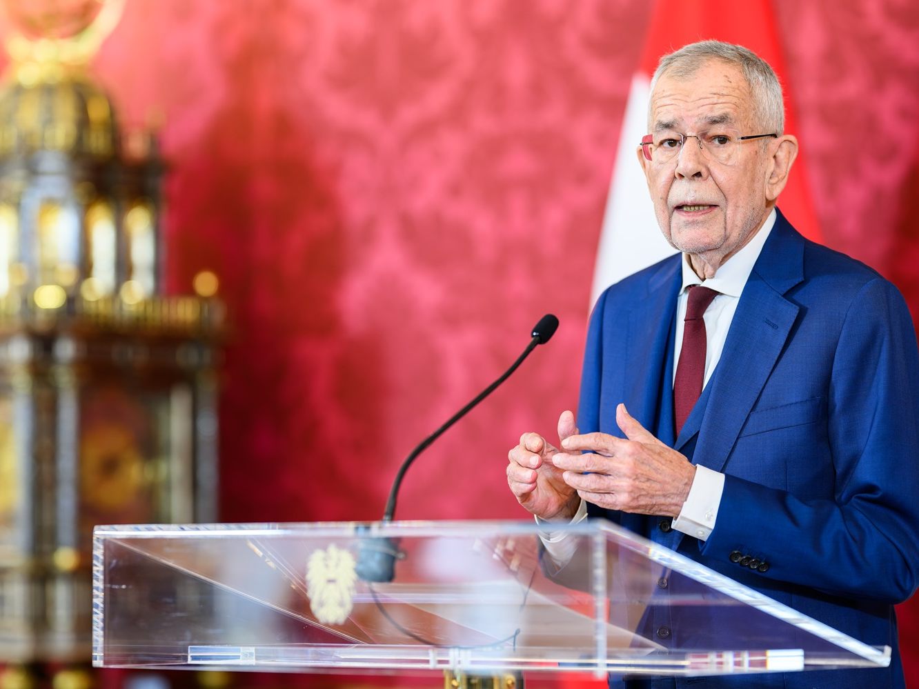 Bundespräsident Alexander Van der Bellen wird operiert.