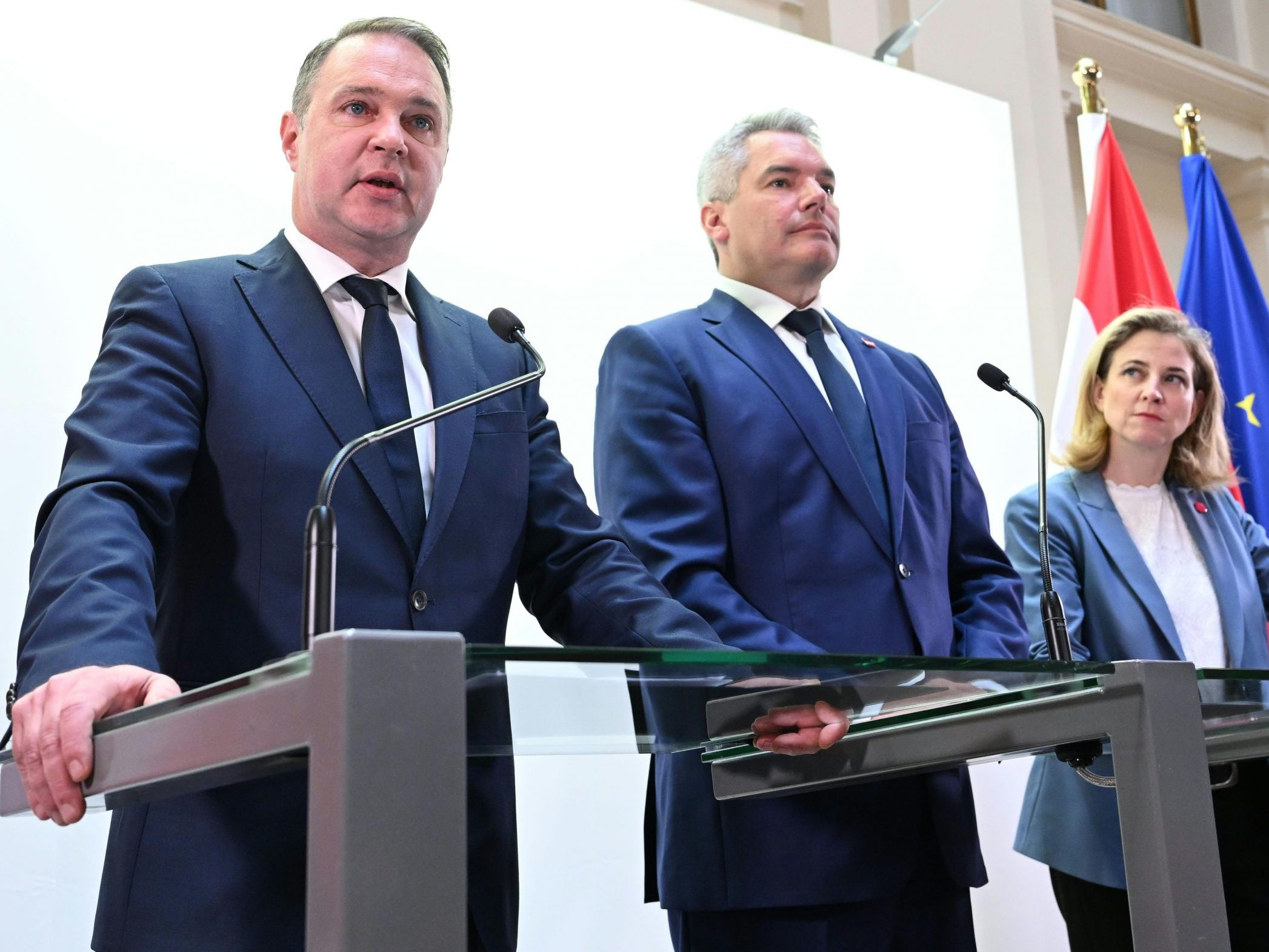 "Wir machen Fortschritte", hieß es in einem gemeinsamen Statement der Parteien. "Wir machen Fortschritte", hieß es in einem gemeinsamen Statement der Parteien.