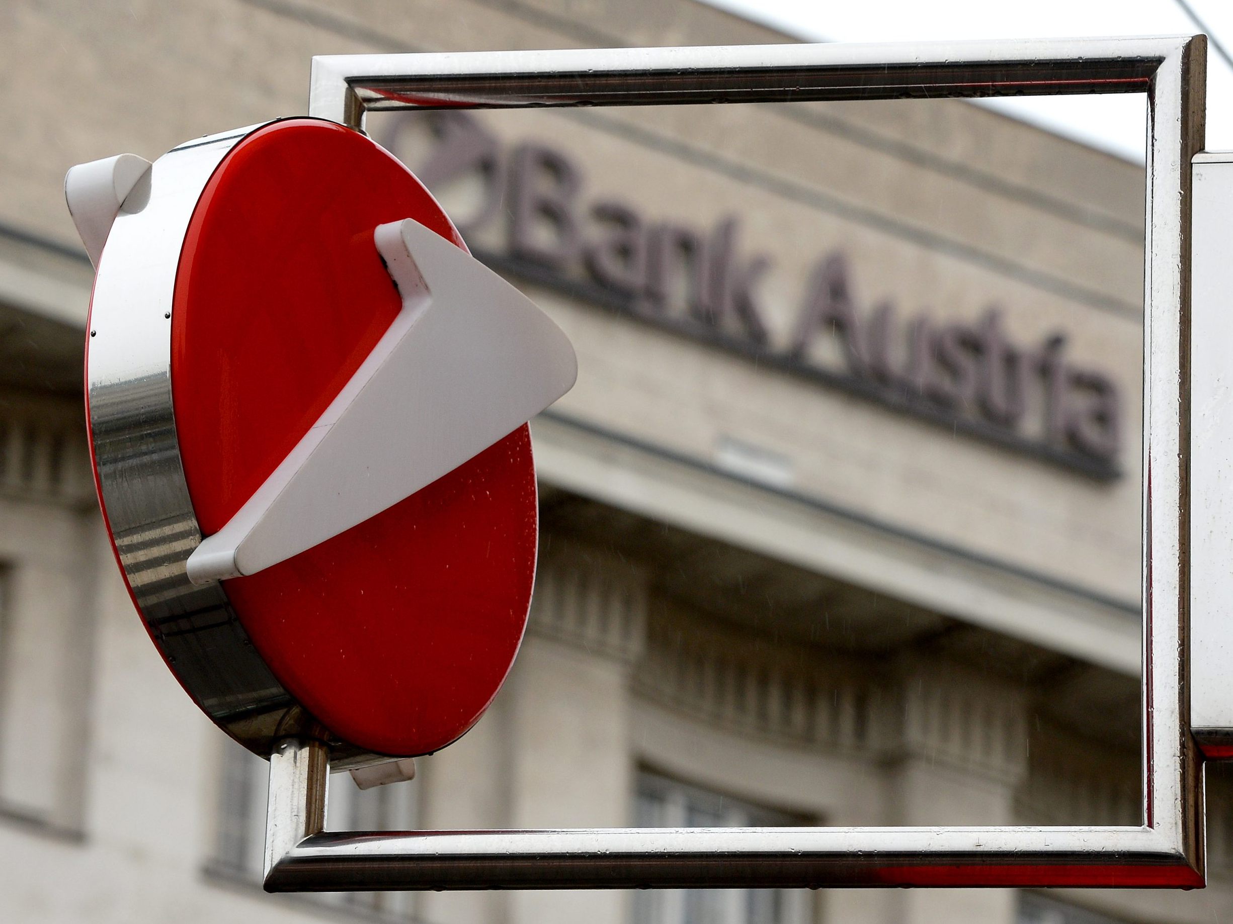 Eine Störung bei der Bank Austria verursachte Doppel- und Mehrfachbuchungen. Eine Störung bei der Bank Austria verursachte Doppel- und Mehrfachbuchungen.