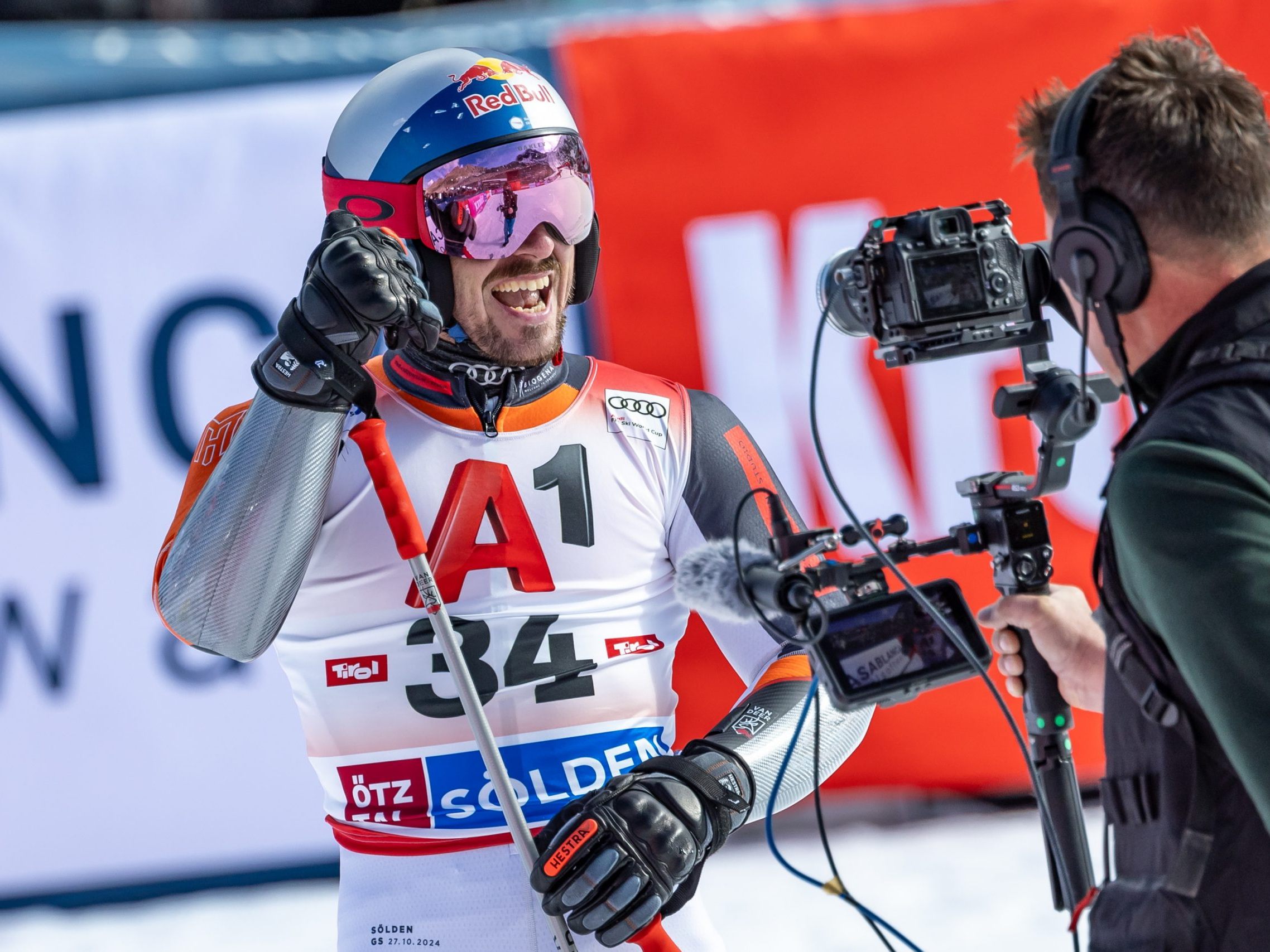 Hirscher will zwei Tage vor dem Levi-Slalom anreisen. Hirscher will zwei Tage vor dem Levi-Slalom anreisen.