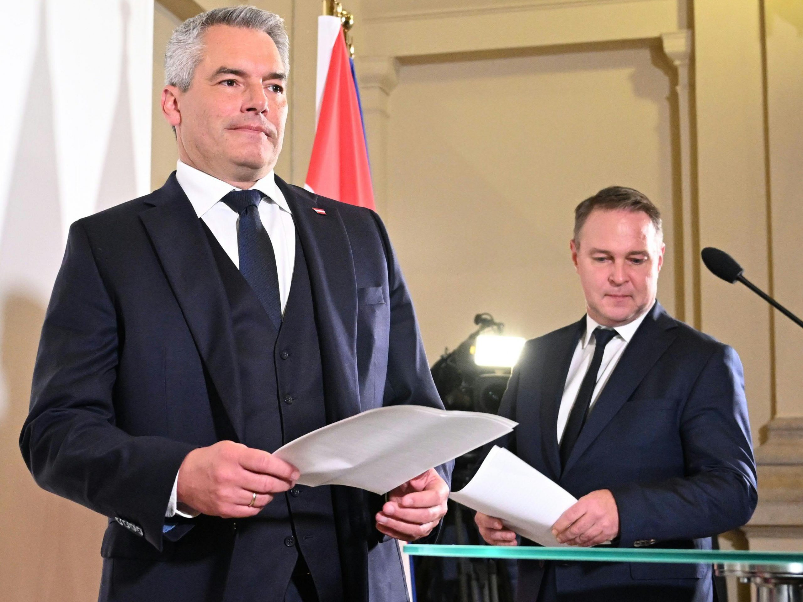 Nehammer und Babler könnten künftig einer gemeinsamen Regierung angehören.