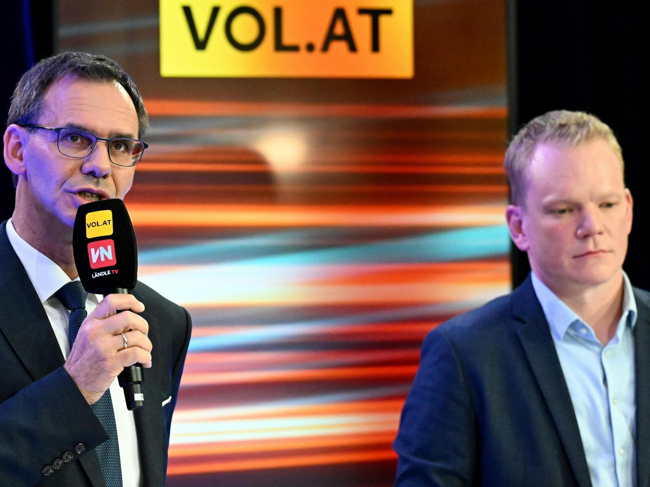 Laut APA-Informationen haben sich ÖVP und FPÖ auf einen Koalitionsvertrag geeinigt. Laut APA-Informationen haben sich ÖVP und FPÖ auf einen Koalitionsvertrag geeinigt.