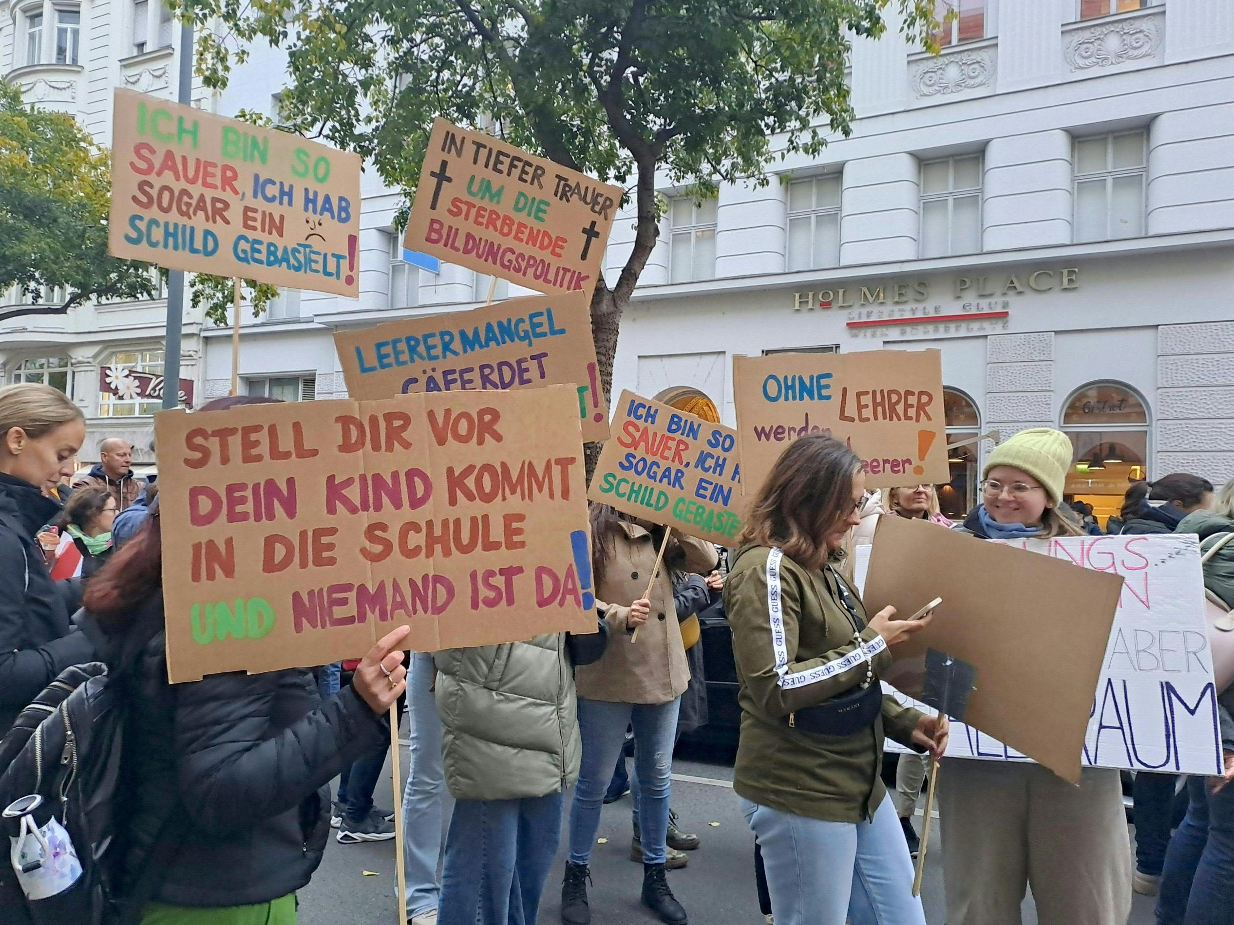 Protest der Pflichtschullehrerinnen und -lehrer.