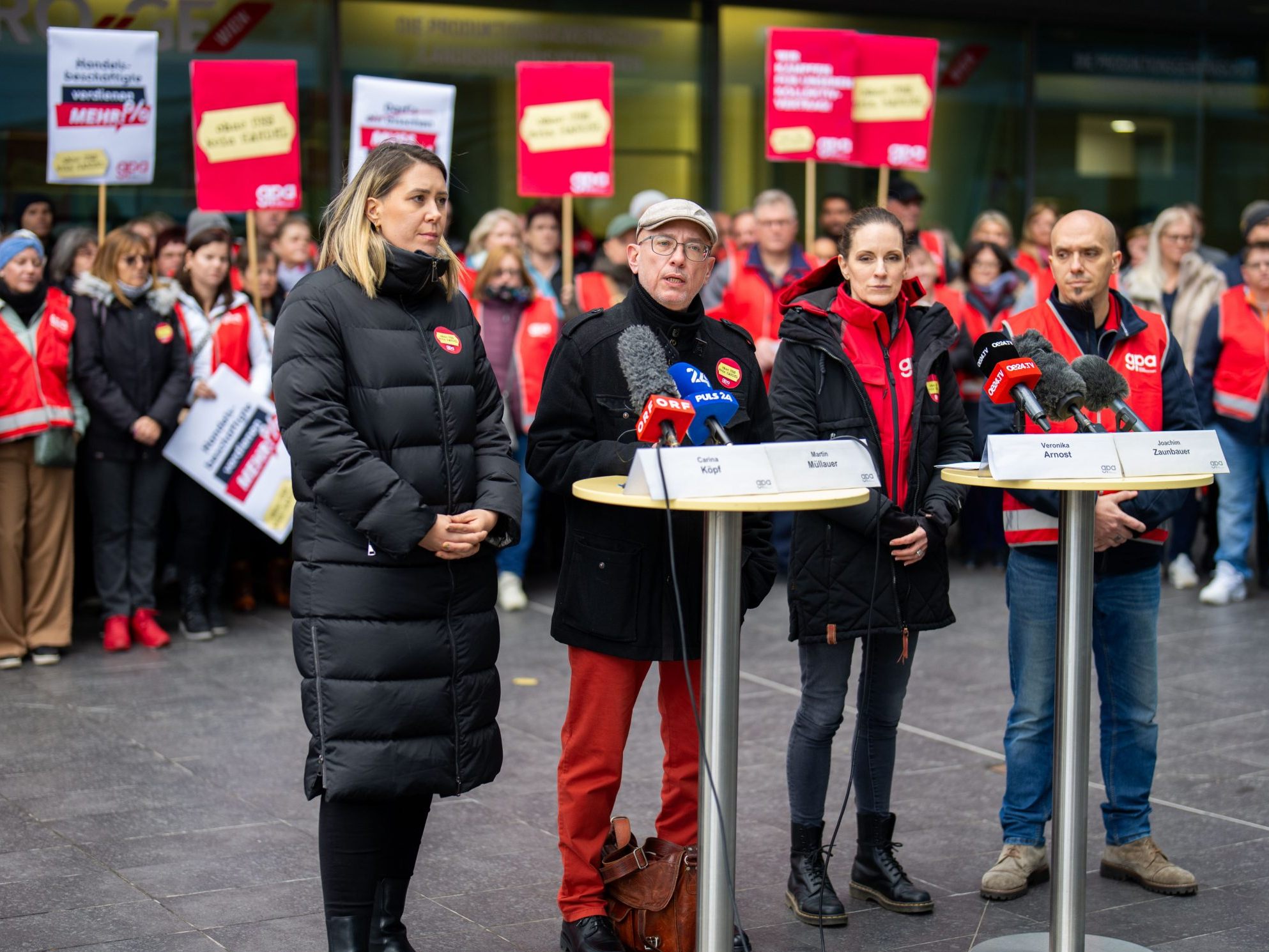 Die Betriebsräte drohen mit Störaktionen am Black Friday. Die Betriebsräte drohen mit Störaktionen am Black Friday.